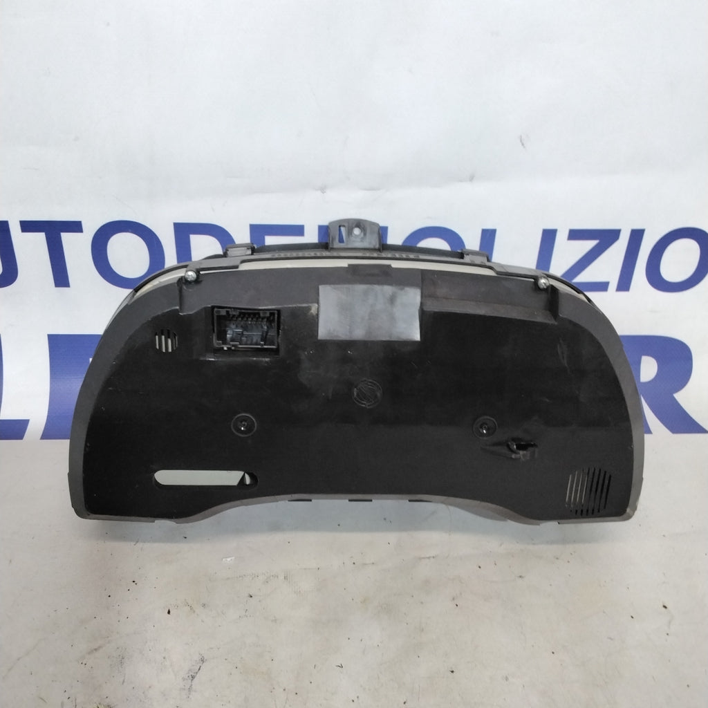 Quadro strumento /contachilometri fiat panda 1.2 benzina anno 2005 codice:46801545/46801541