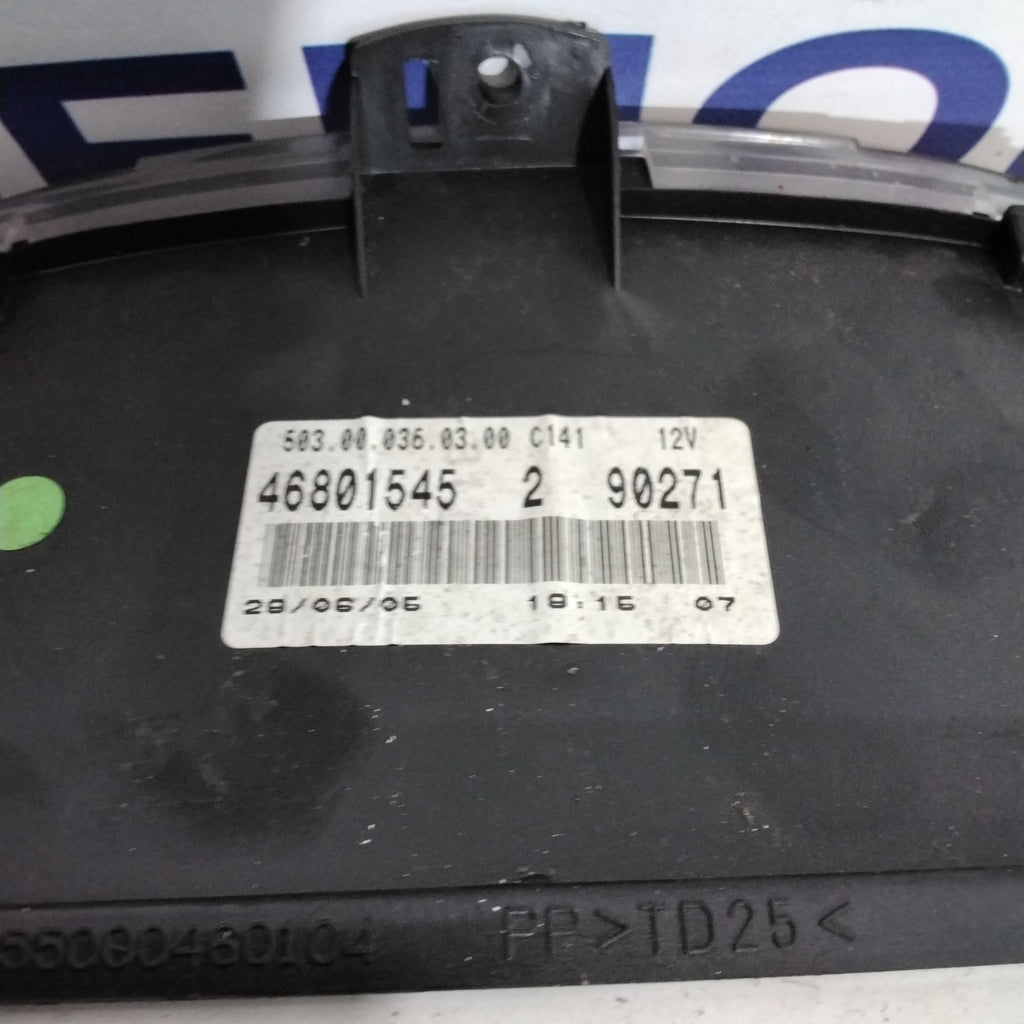 Quadro strumento /contachilometri fiat panda 1.2 benzina anno 2005 codice:46801545/46801541