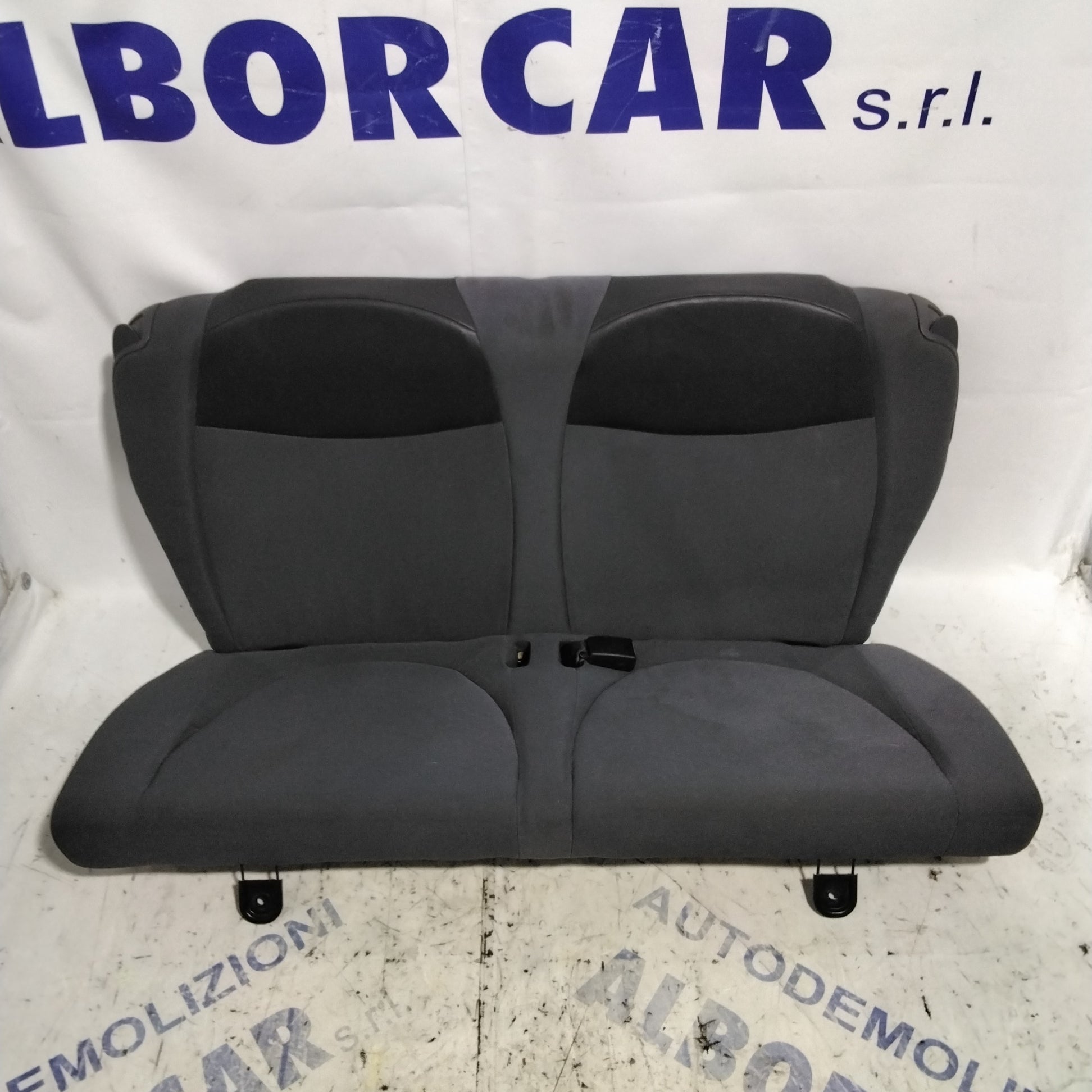 Tappezzeria FIAT 500  ANNO 2007  (leggermente strappata come in foto)