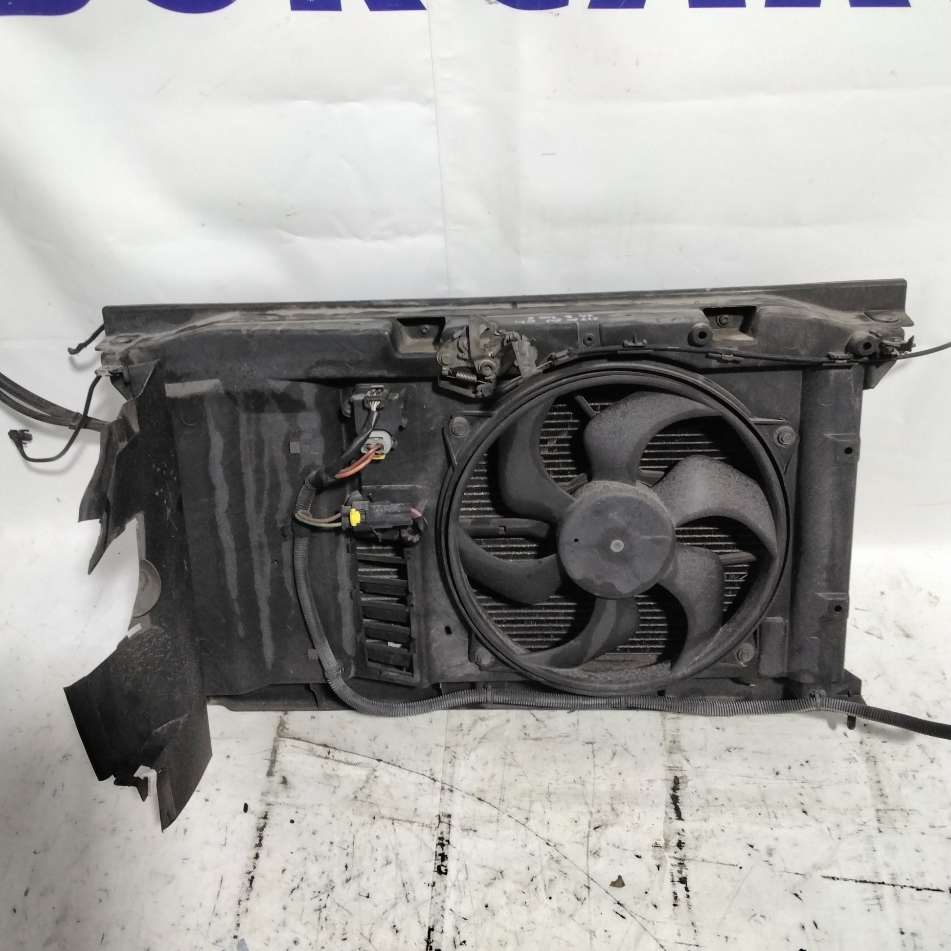 Radiador completo Citroën C4 1.4 gasolina año 2006