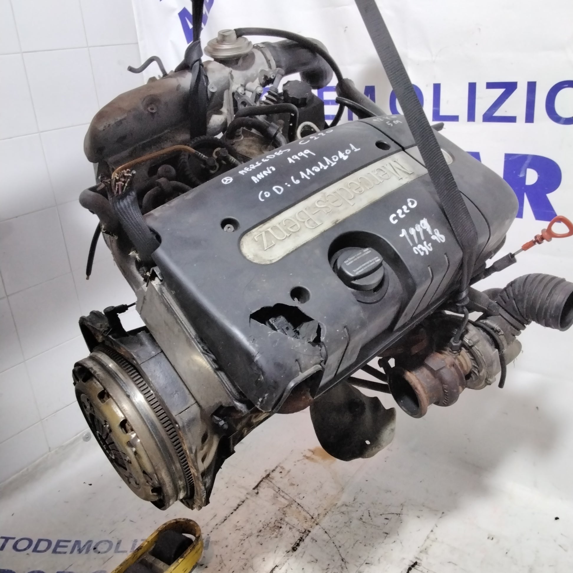 Motore mercedes-benz c220  2.2 diesel 92kw anno 1999 codice:6110110101