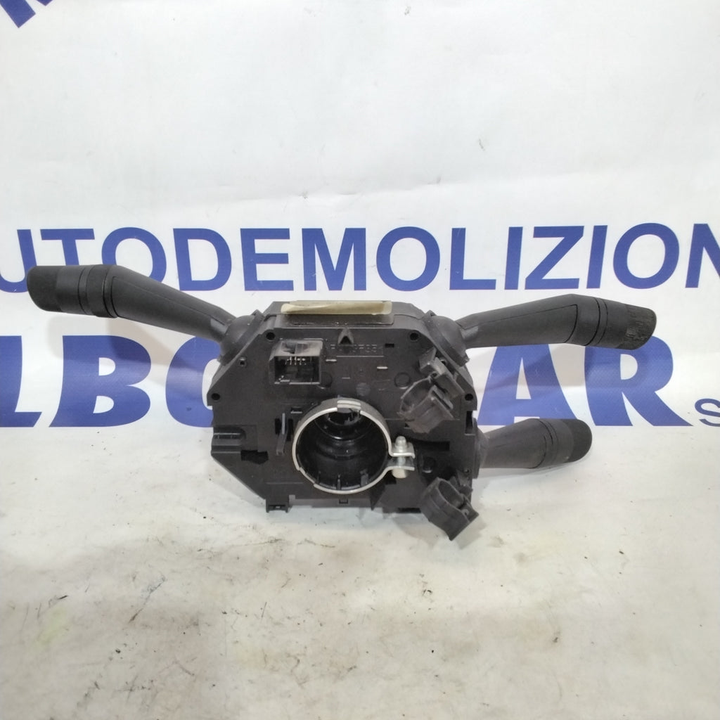 Devioluce fiat grande punto con cruise control anno 2007 codice:7354104220