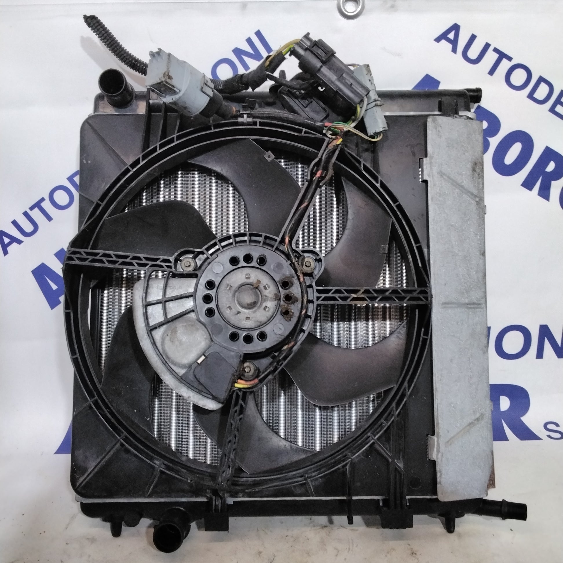 Radiatore completo citroen c3 benzina anno 2003