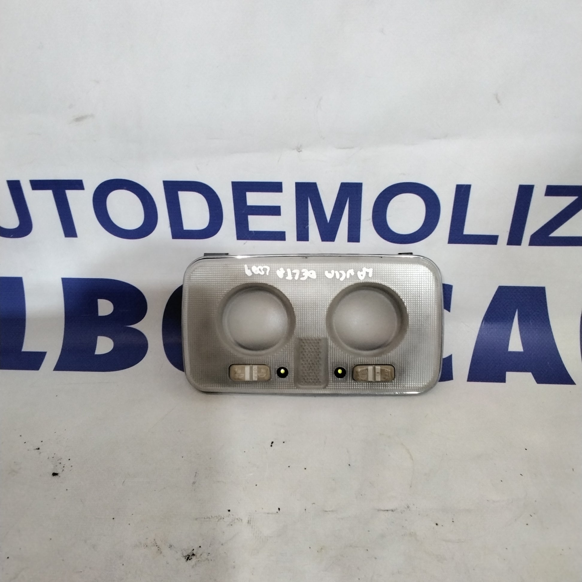Plafoniera anteriore lancia delta anno 2009