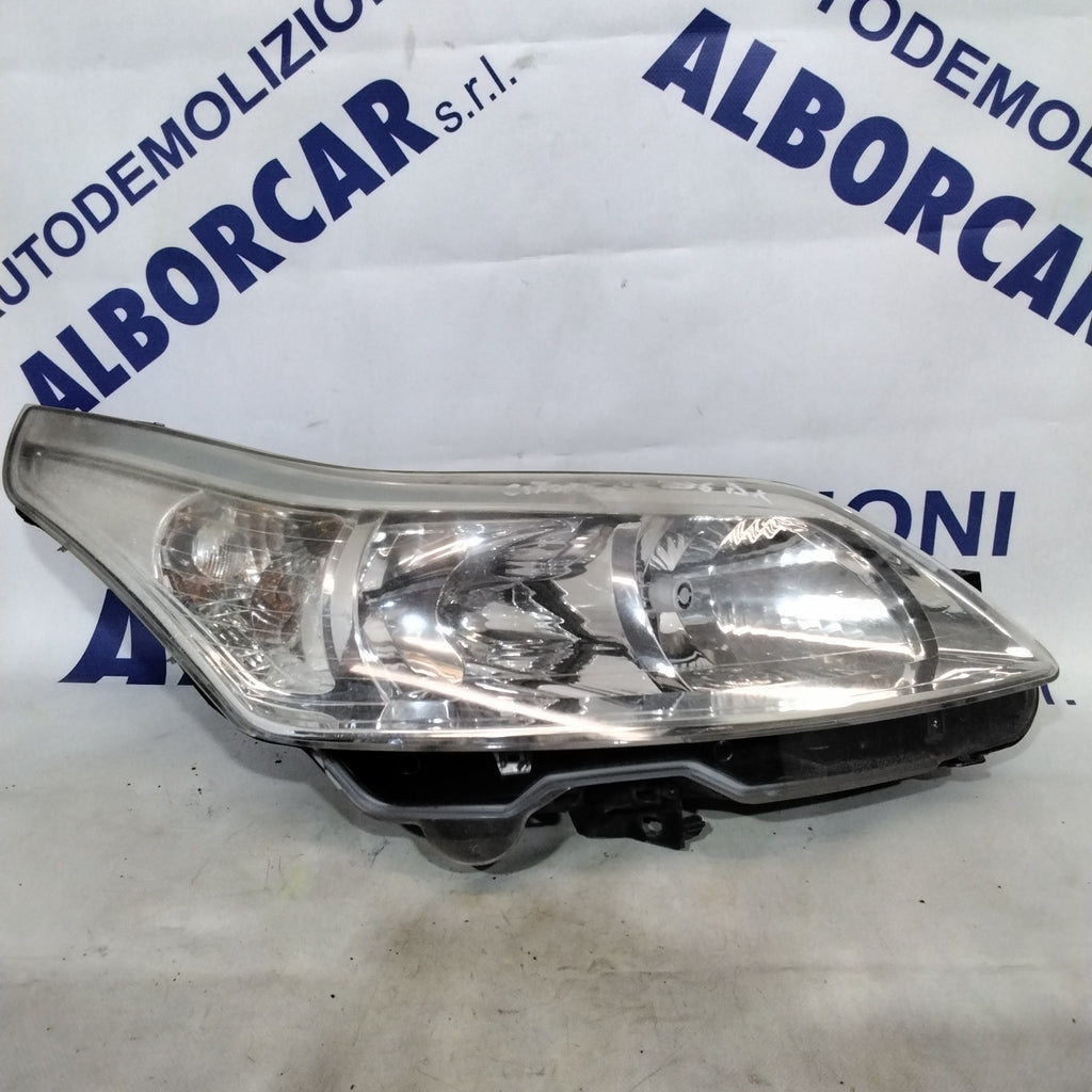 Faro fanale destro citroen c4 3 porte anno 2006 codice:89900040