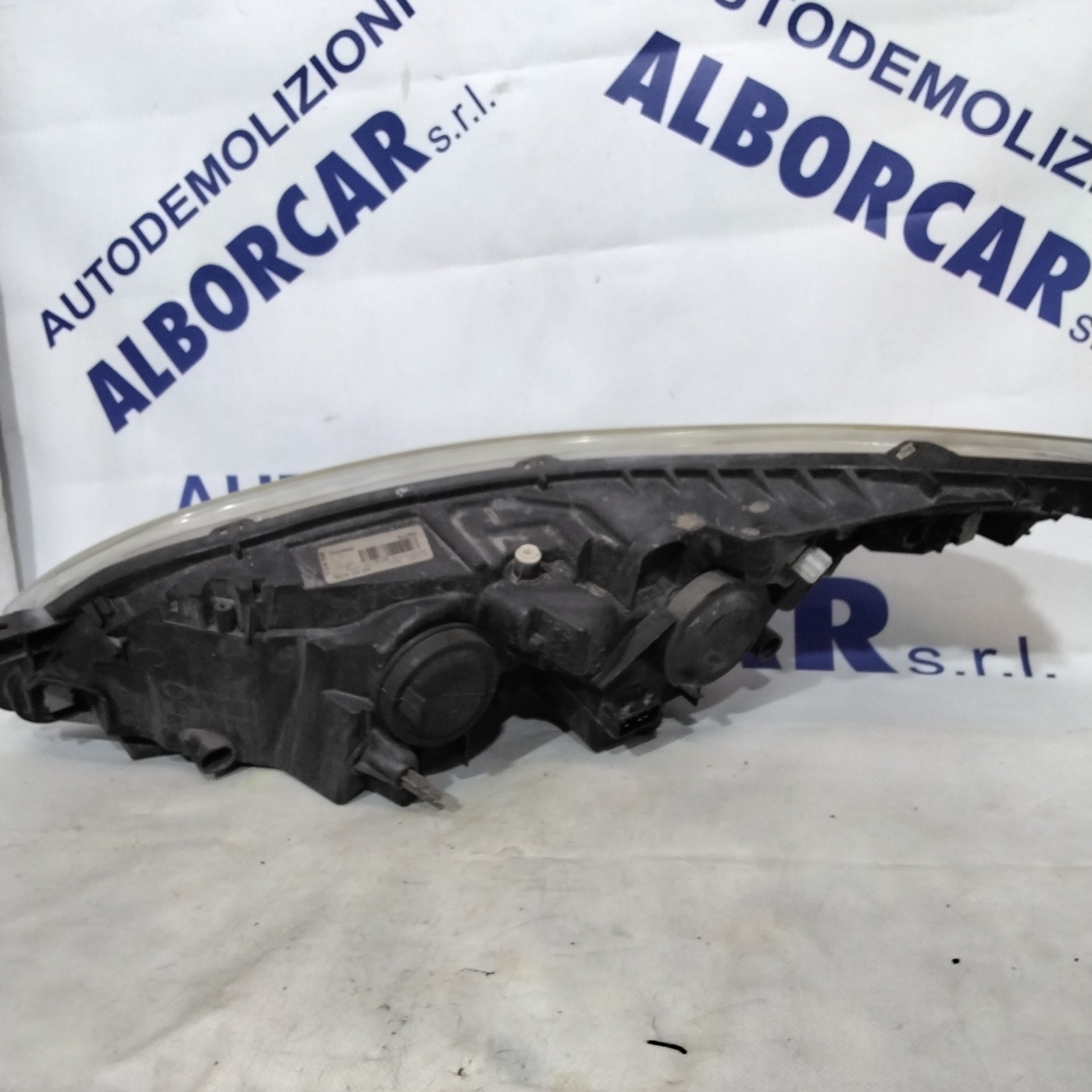 Faro fanale destro citroen c4 3 porte anno 2006 codice:89900040