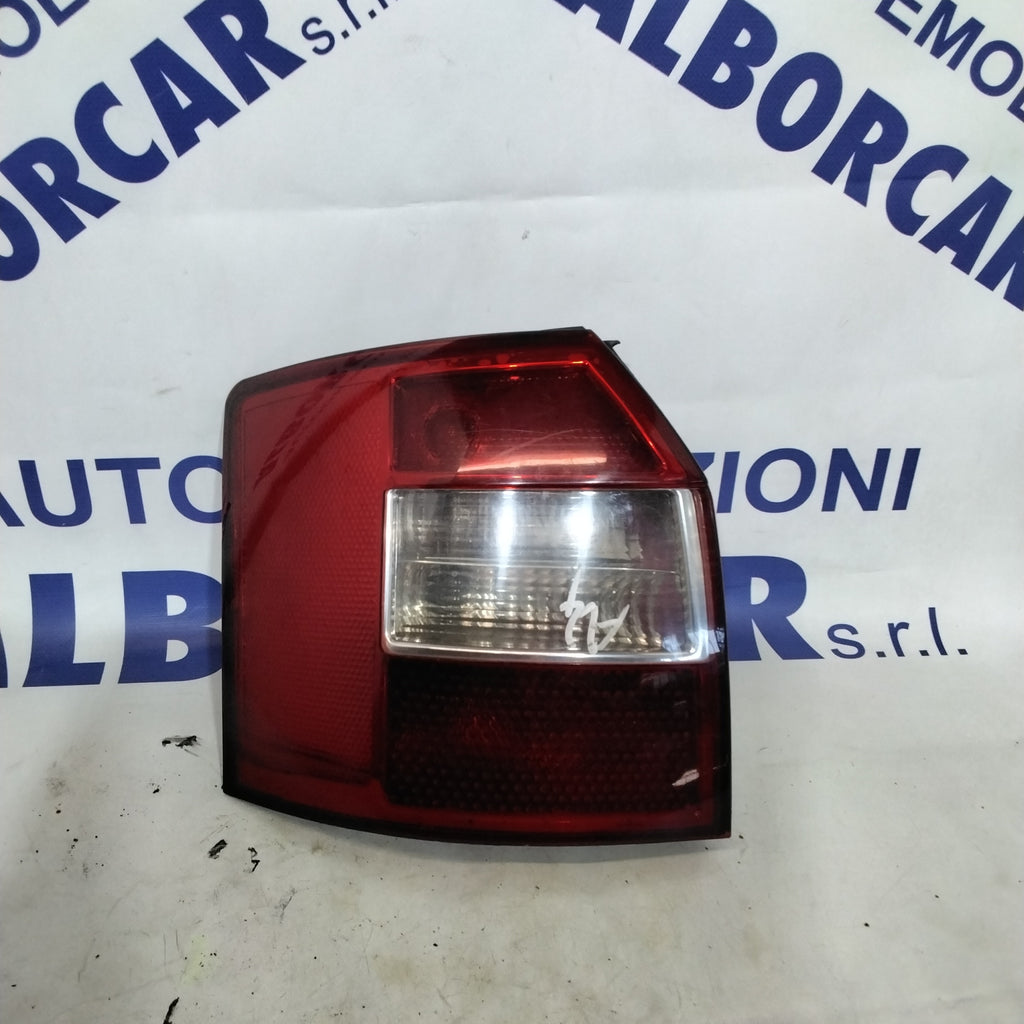 Fanale stop sinistro audi a4 anno 2003