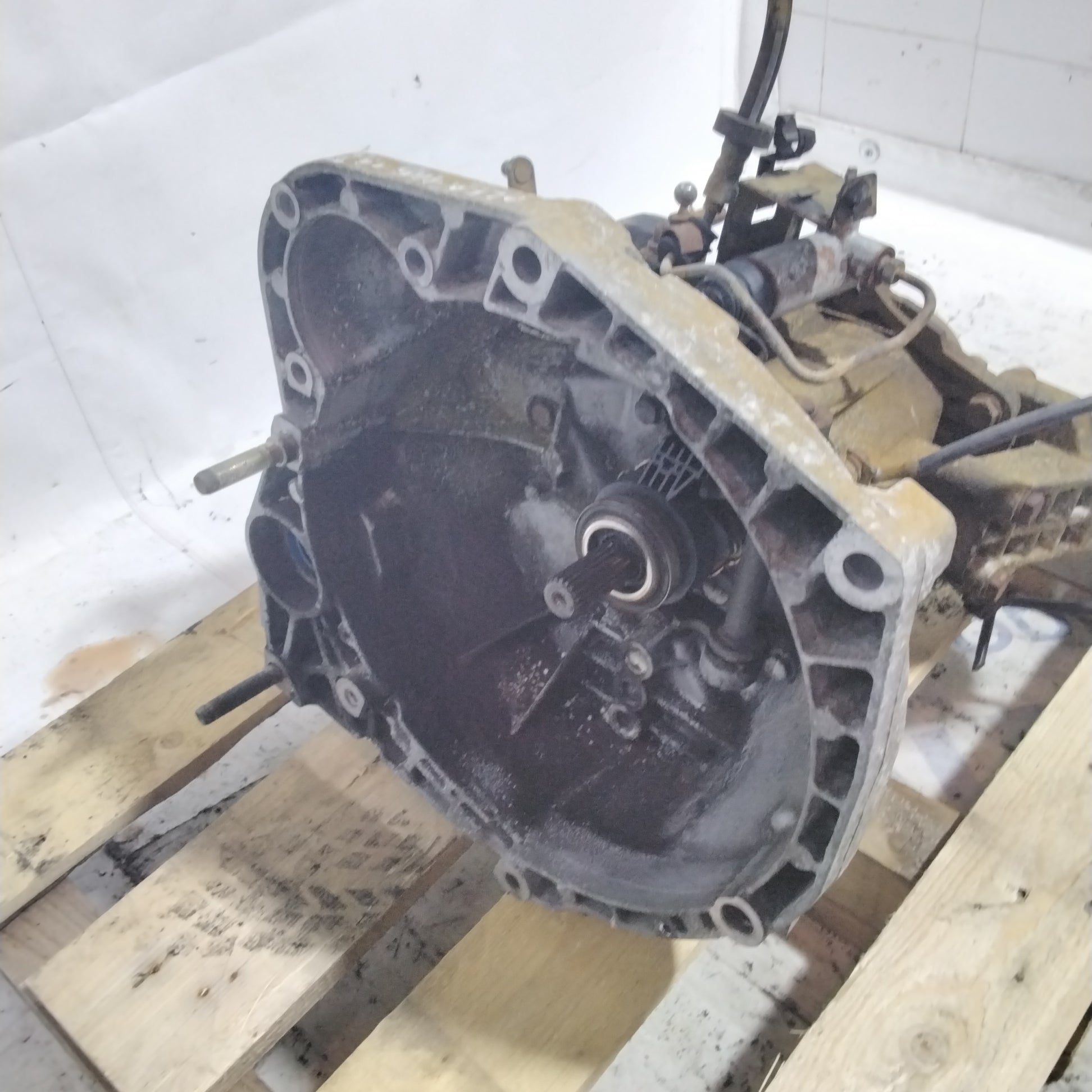 Alfa Romeo 145 1.4 petrol gearbox, year 1998