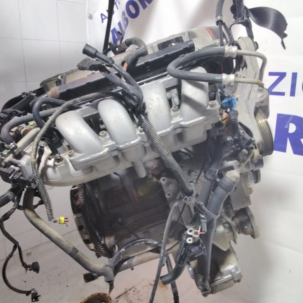 Motor Alfa Romeo 145 SPARK 1.4 gasolina 16V año 1996 código de modelo 930A3A / motor AR33503 / 60617180