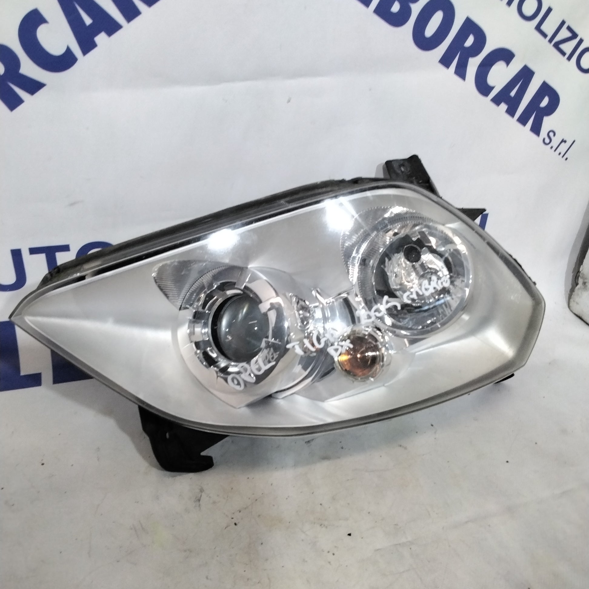 Faro fanale destro opel tigra cabrio anno 2005 codice:93162204(sf8p4)