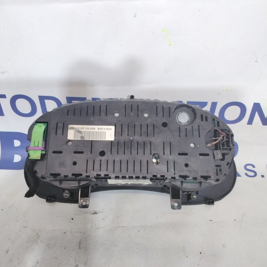 Quadro strumento /contachilometri seat ibiza 1.4 benzina anno 2003 codice:88311333