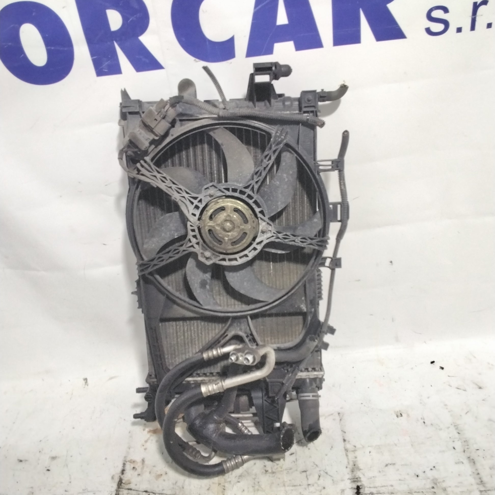 Radiador completo Opel Tigra 1.4 gasolina año 2004