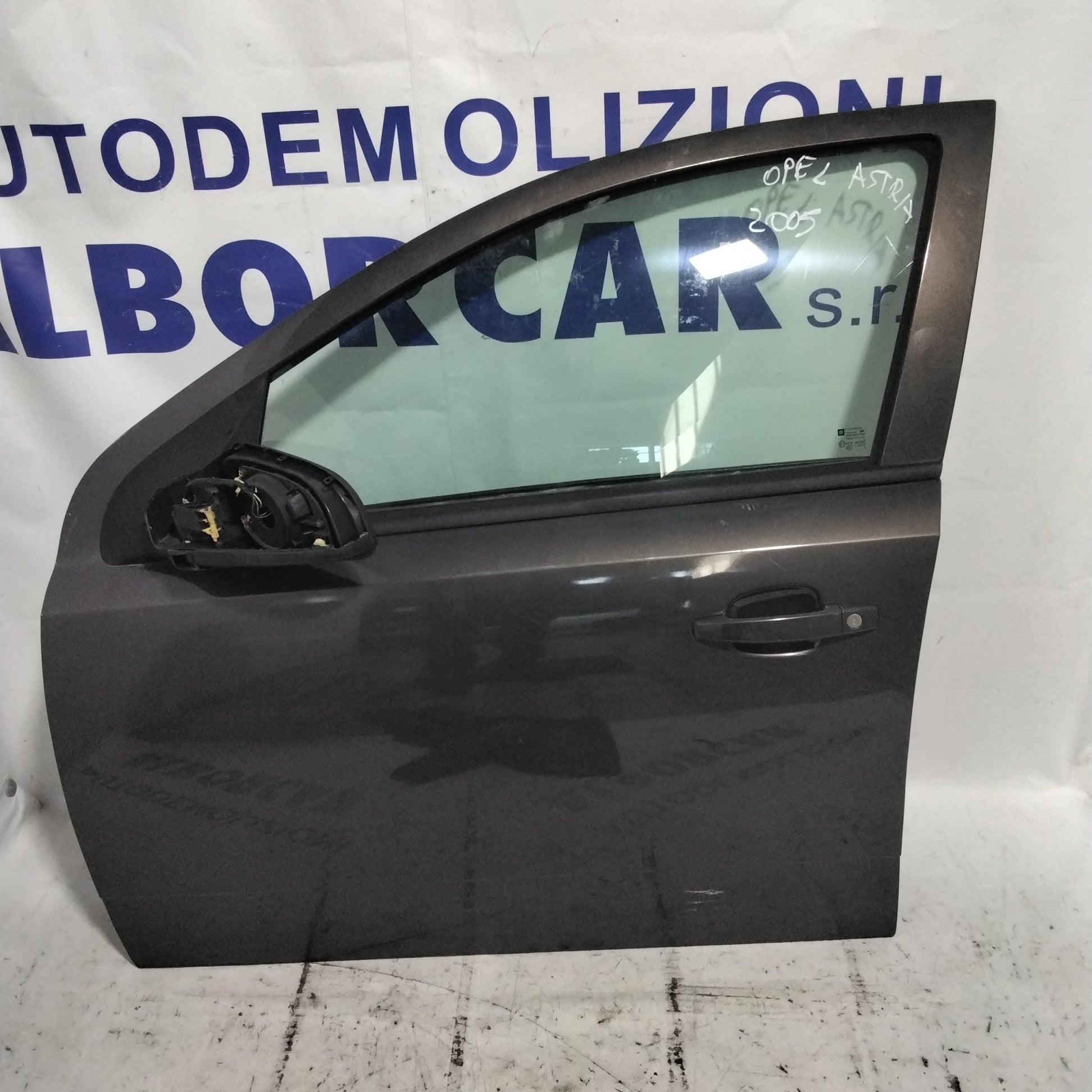Sportello anteriore sinistro opel astra anno 2005