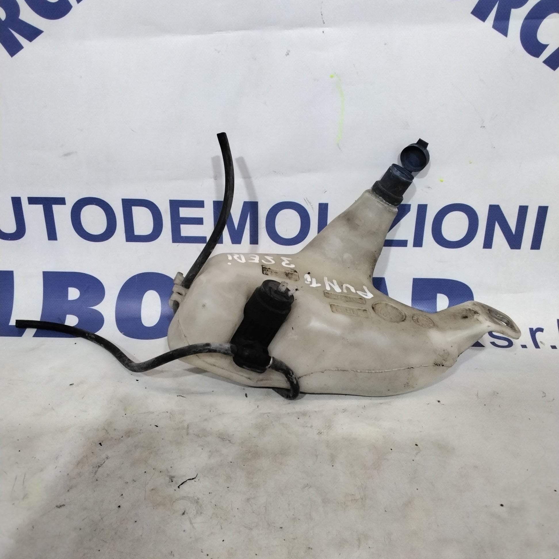 Vaschetta acqua tergicristallo fiat punto 3 serie anno 2003