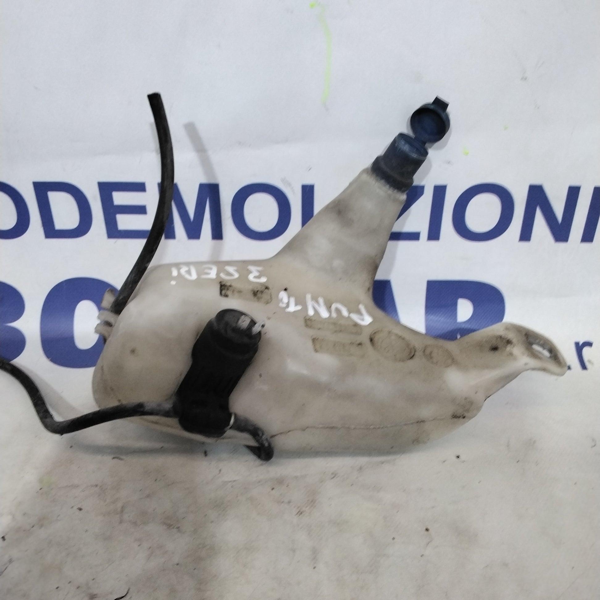 Vaschetta acqua tergicristallo fiat punto 3 serie anno 2003