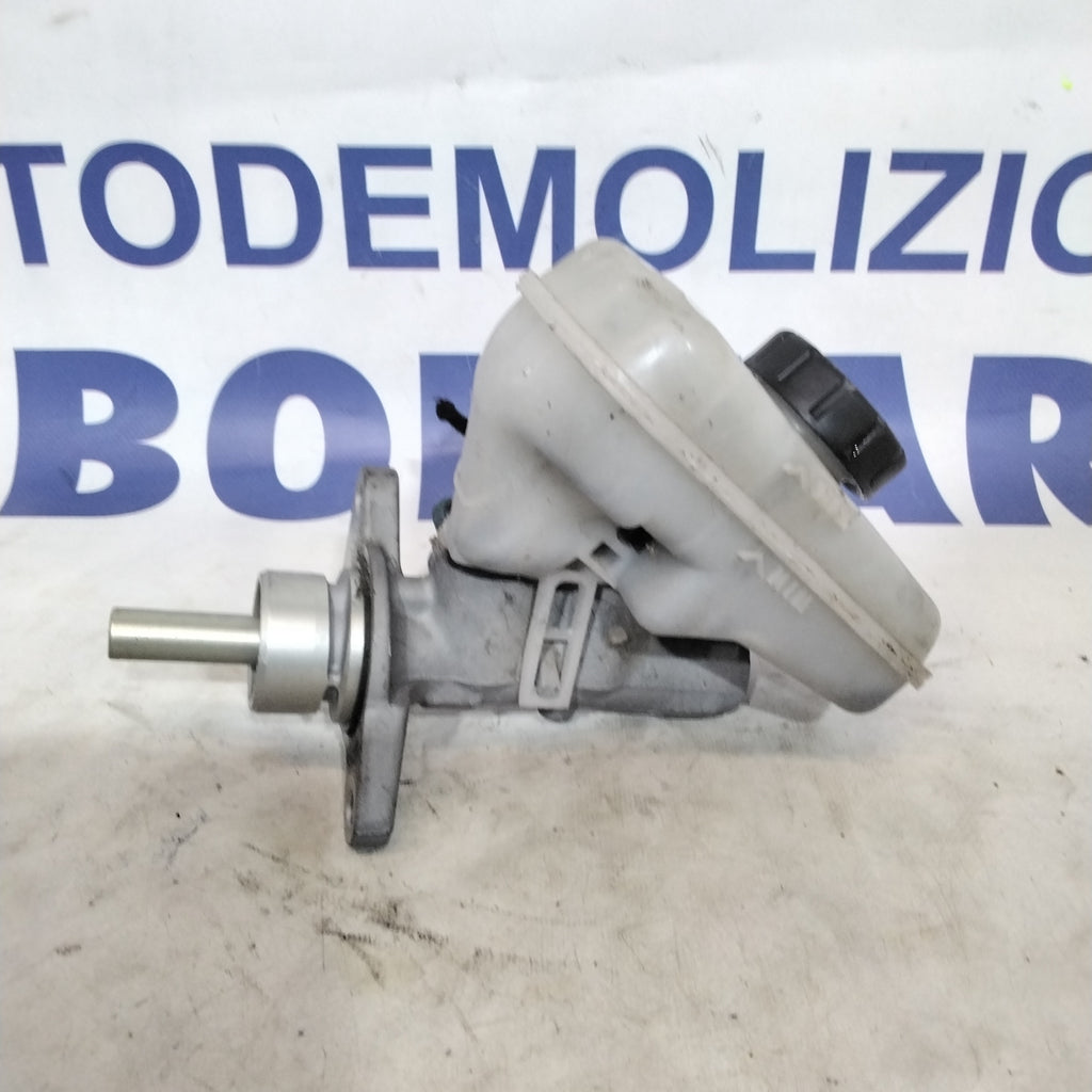 Bomba de freno Opel Corsa C 1.2 gasolina año 2004