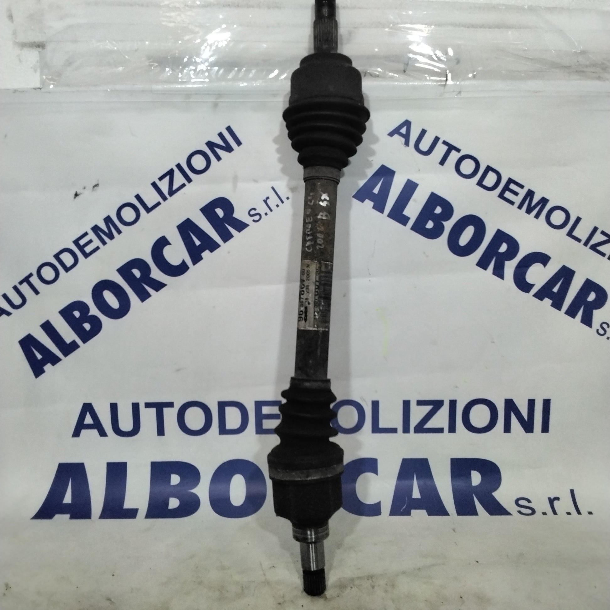 Palier izquierdo Citroen C4 1.4 gasolina año 2006