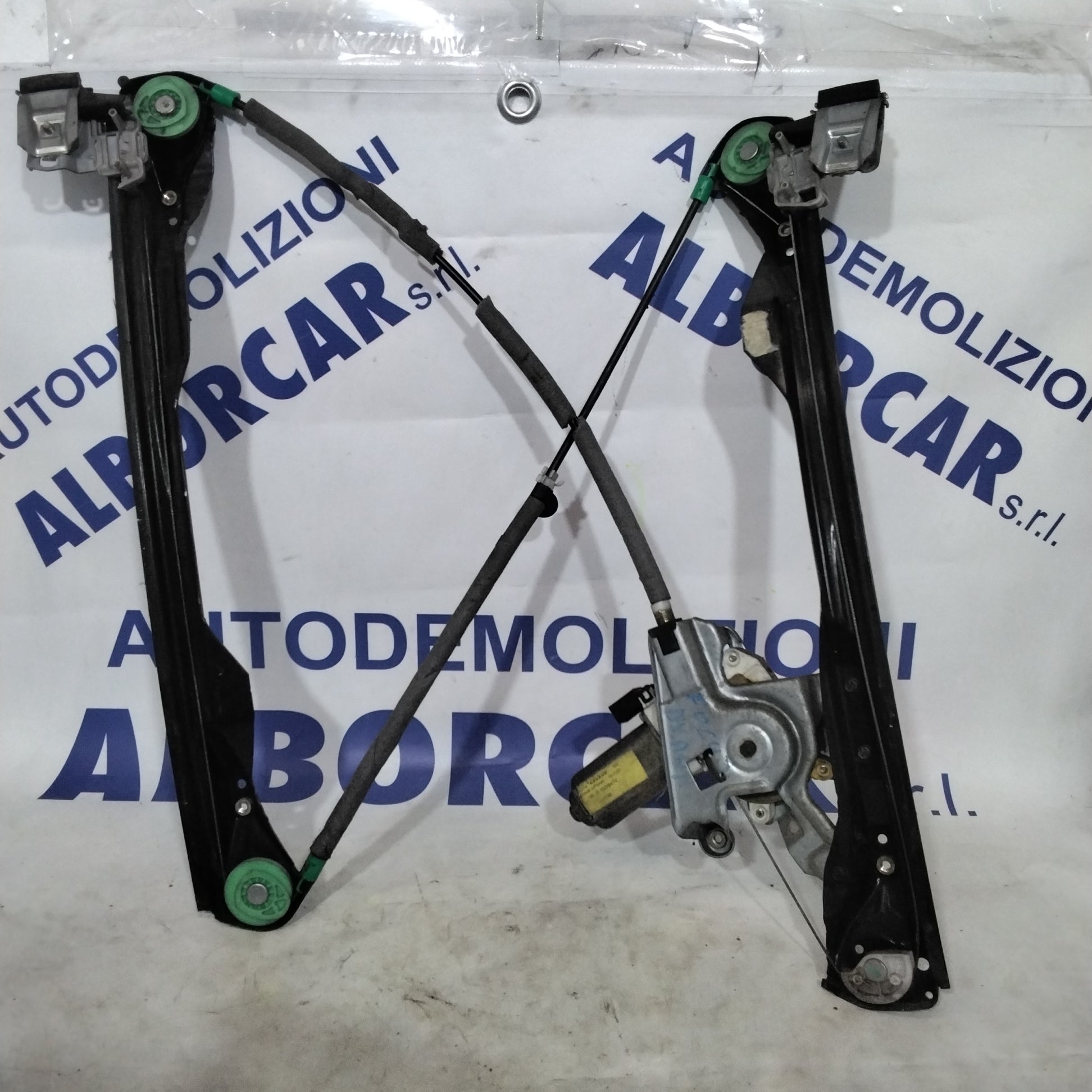 Motorino Alzavetri anteriore destro ford focus anno 2001 codice:XS4123200