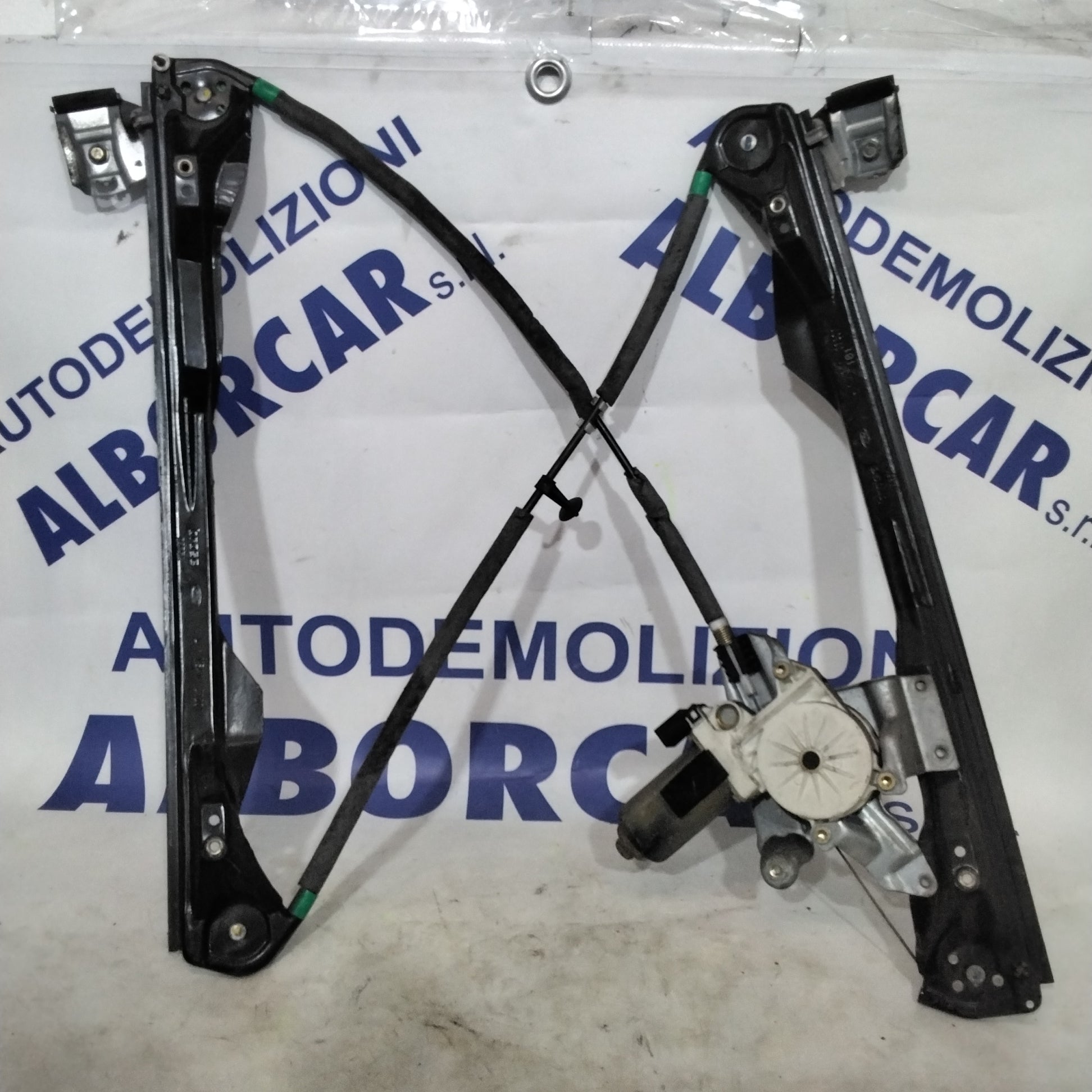 Front left window regulator Ford Focus year 2001 code: XS4123201