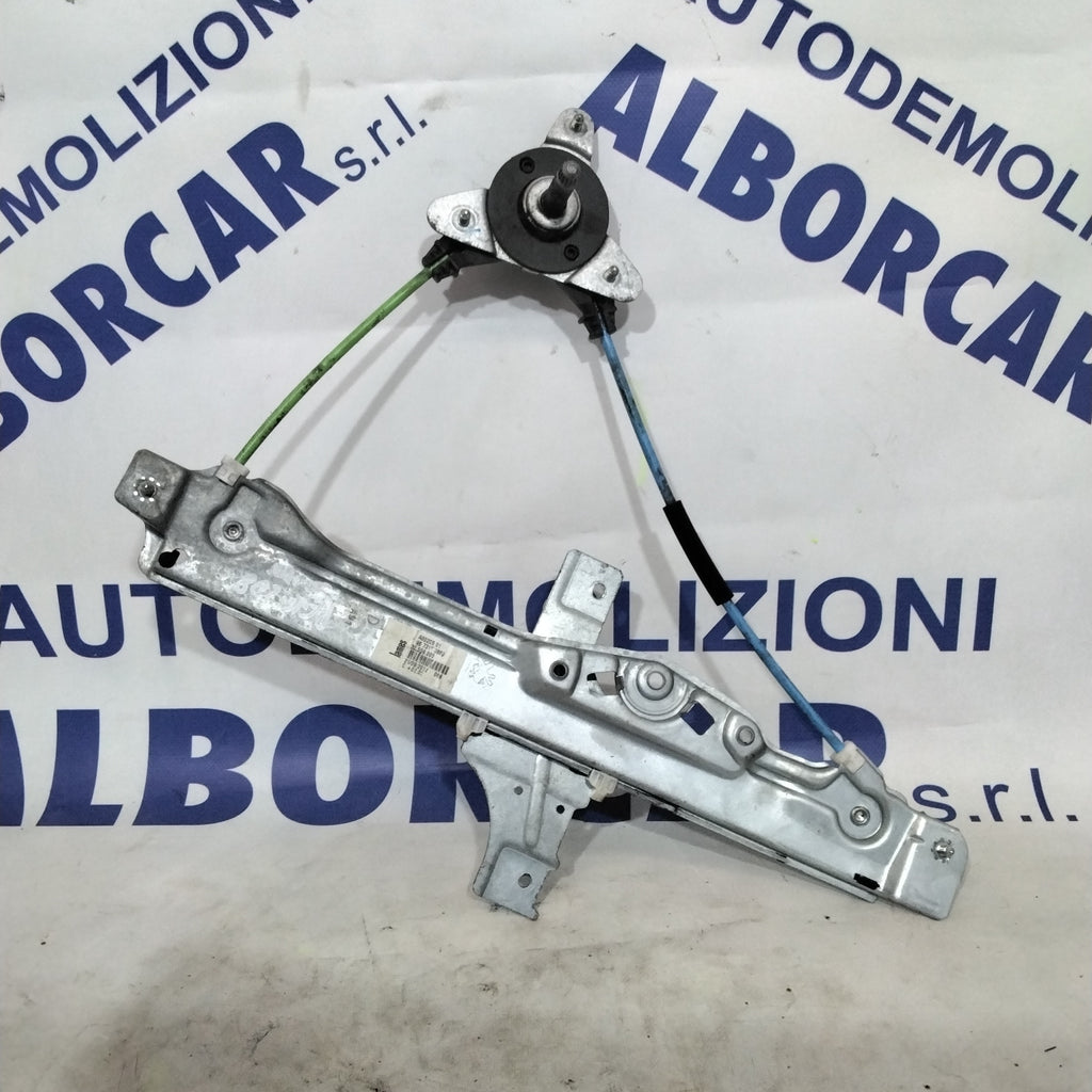 alzavetro posteriore destro peugeot 208  anno 2012 codice:9673153880