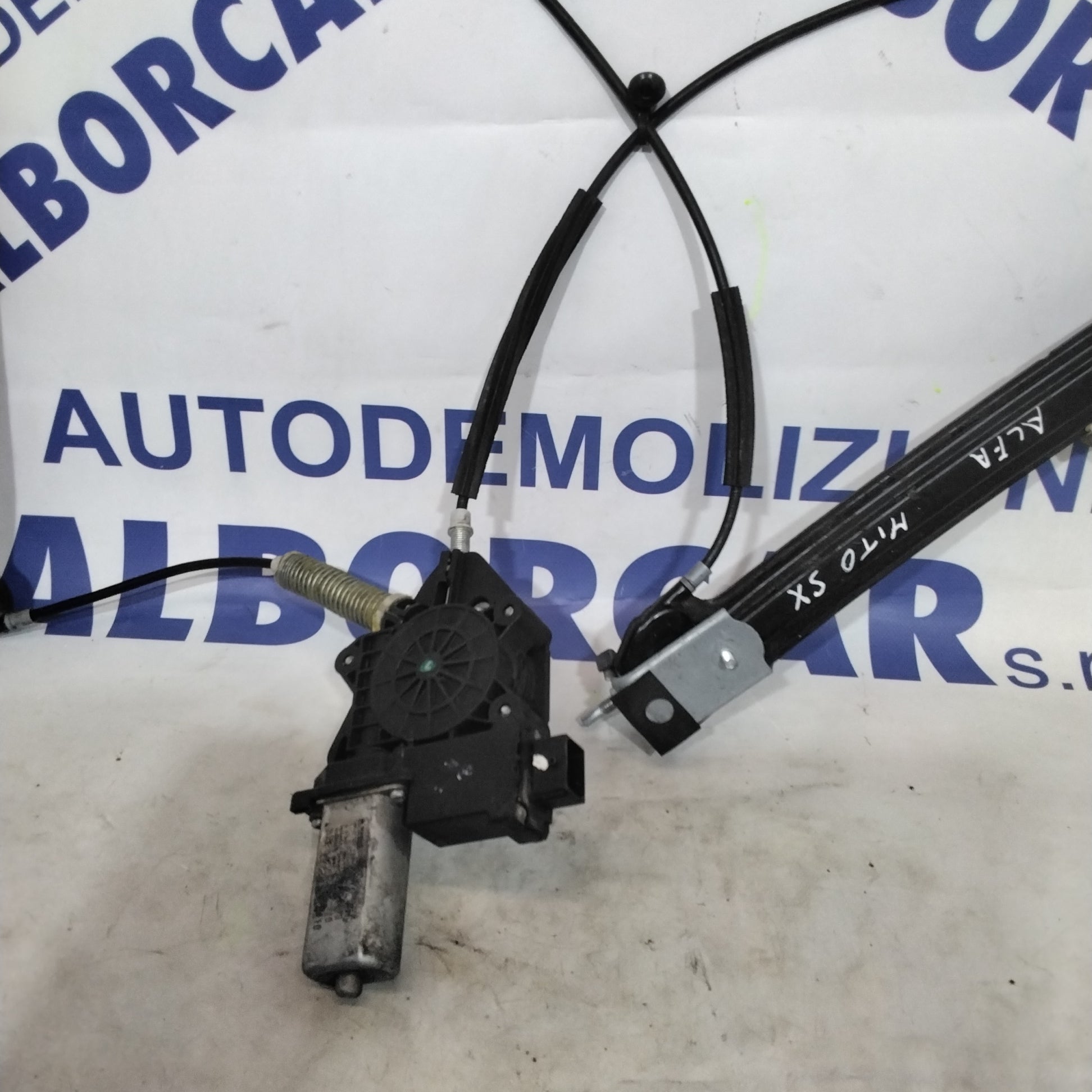 Front left window regulator Alfa Romeo Mito year 2008