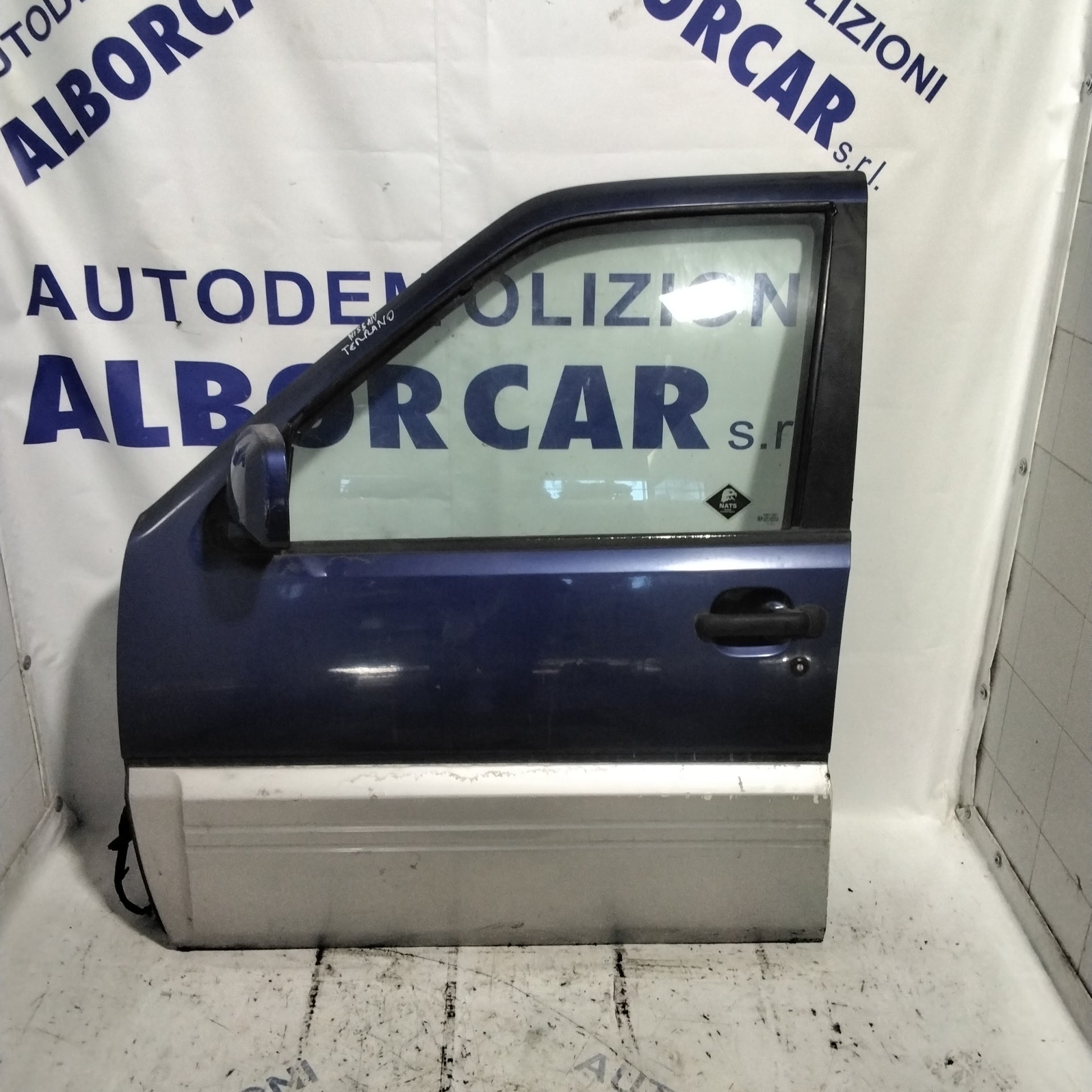 front left door nissan terrano 2 year 1998