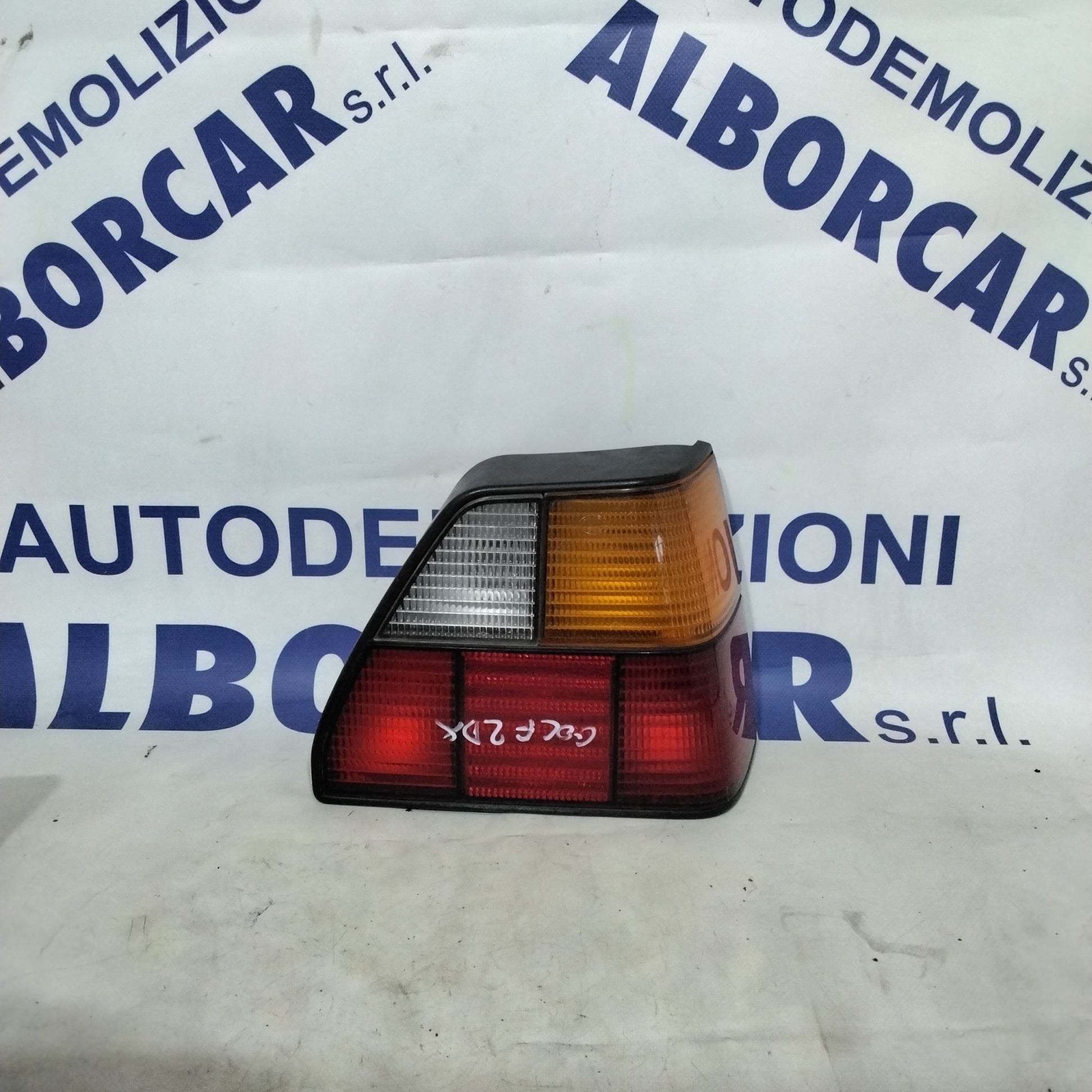 piloto trasero derecho Volkswagen Golf 2 año 1992