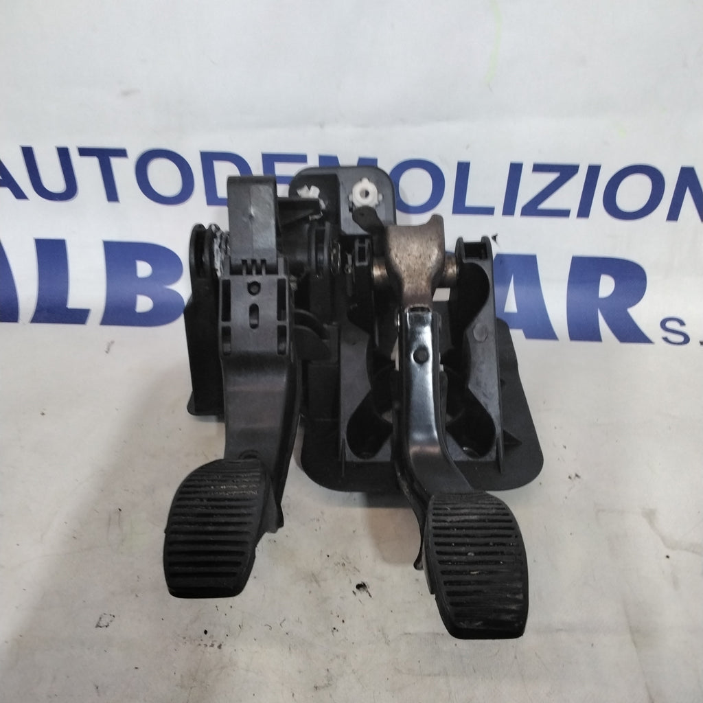 pedaliera (freno e frizione) fiat panda anno 2007 codice F6315