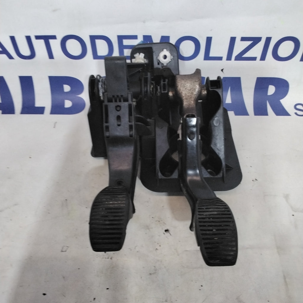 pedaliera (freno e frizione) fiat panda anno 2007 codice F6315
