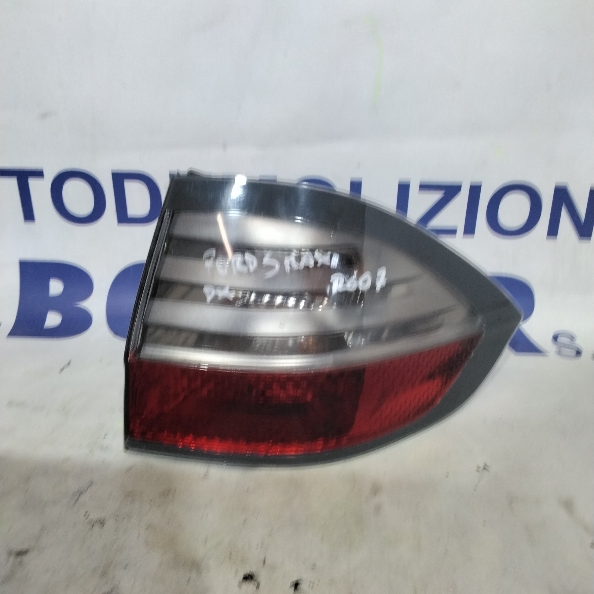 fanale stop destro ford S-max anno 2007