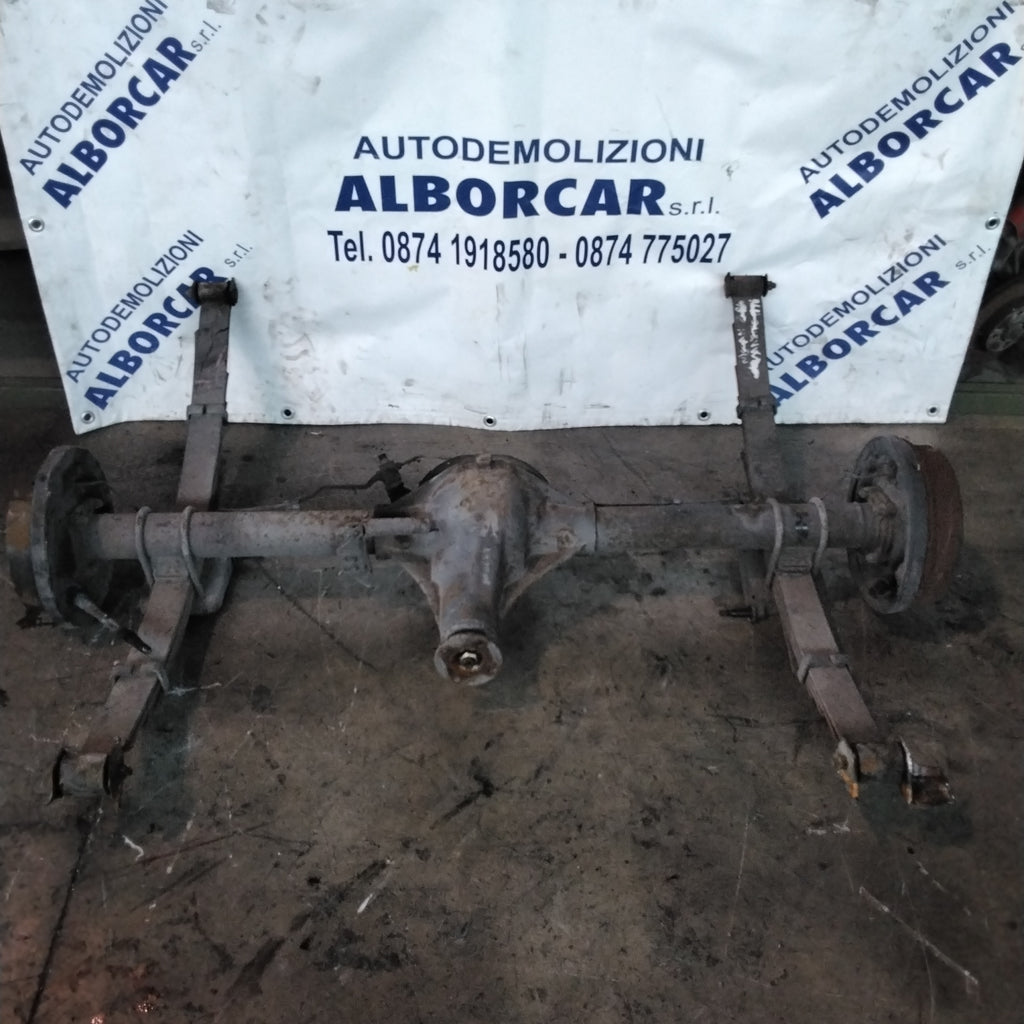 Ponte posteriore nissan vanette cargo 2.3 diesel anno 1998