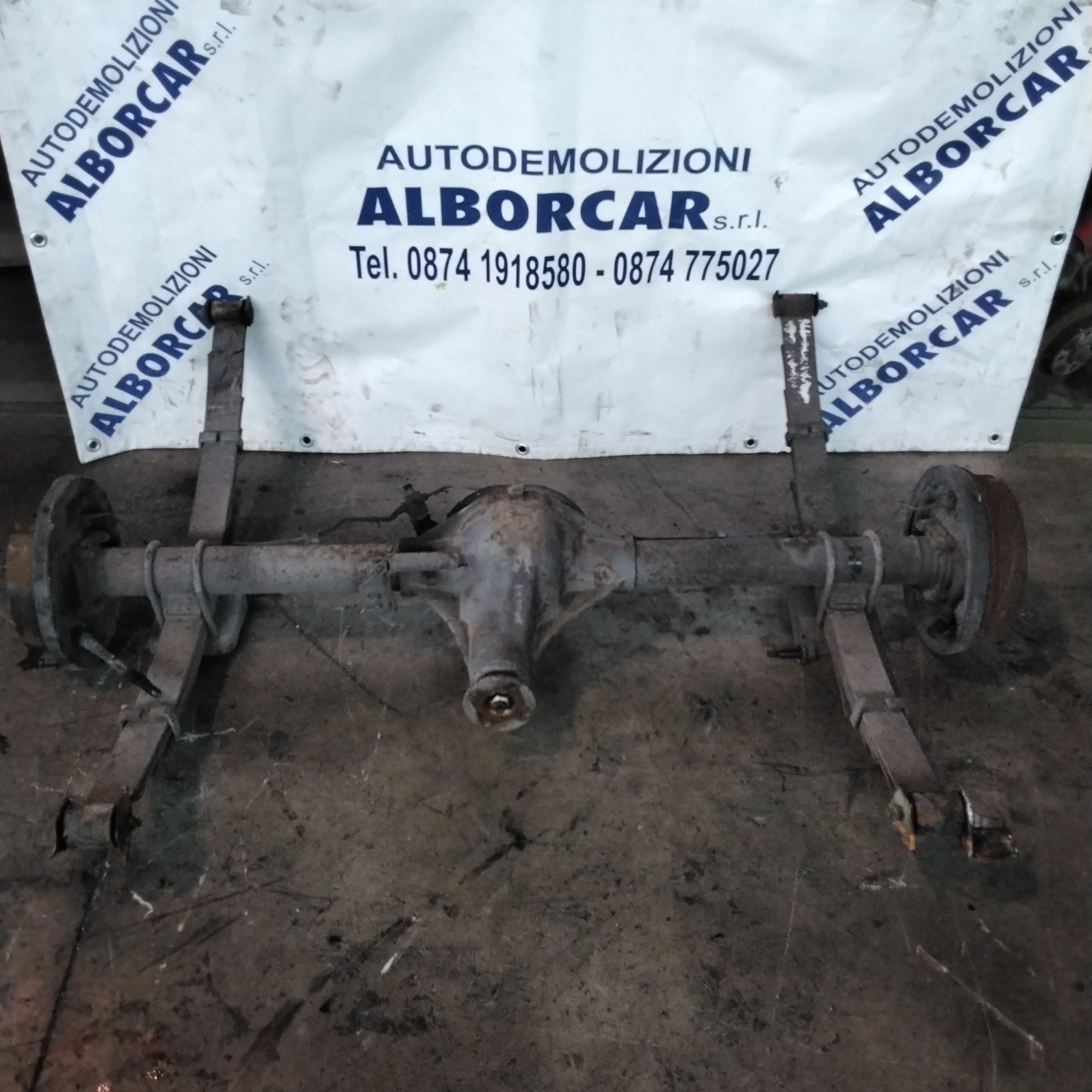 Ponte posteriore nissan vanette cargo 2.3 diesel anno 1998