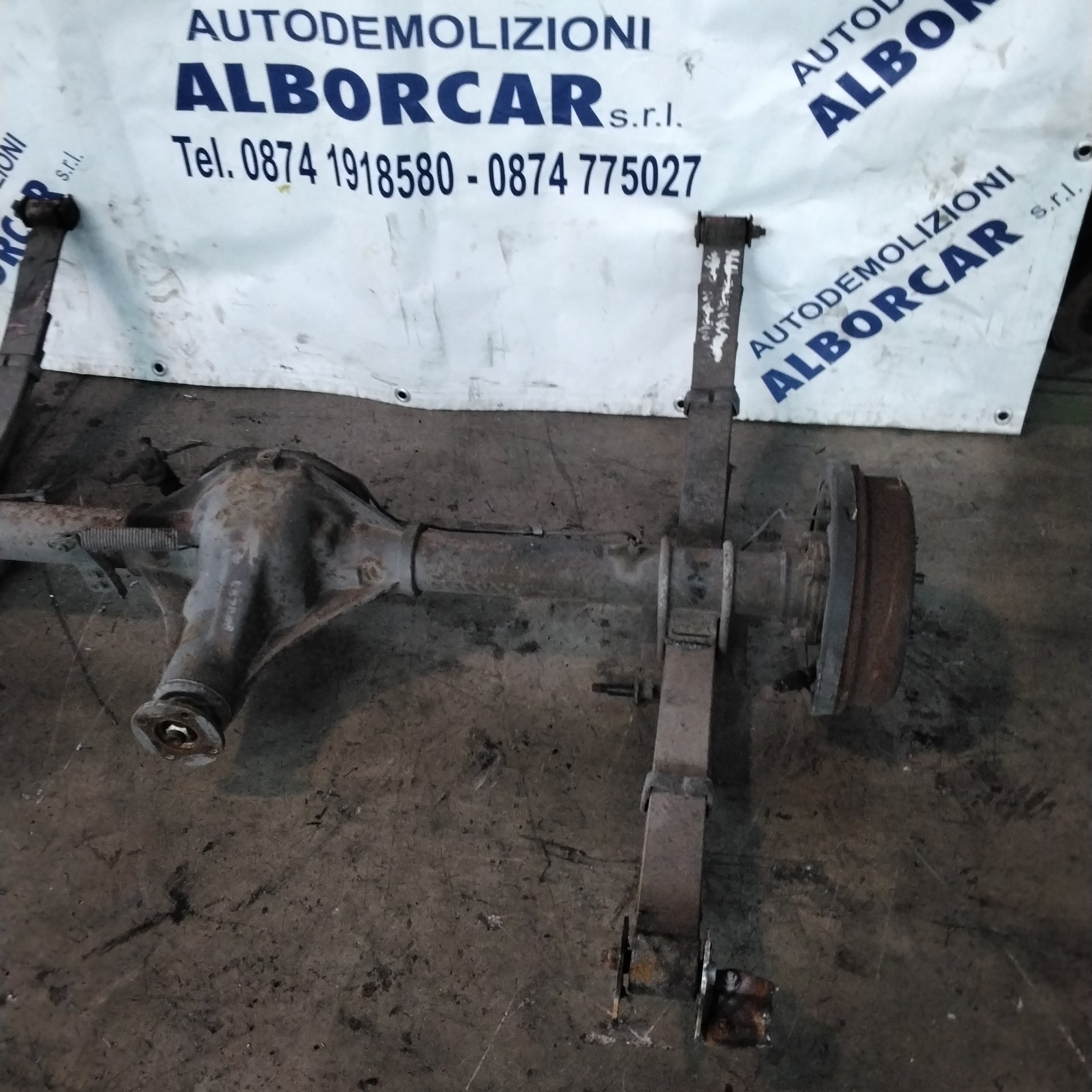 Ponte posteriore nissan vanette cargo 2.3 diesel anno 1998
