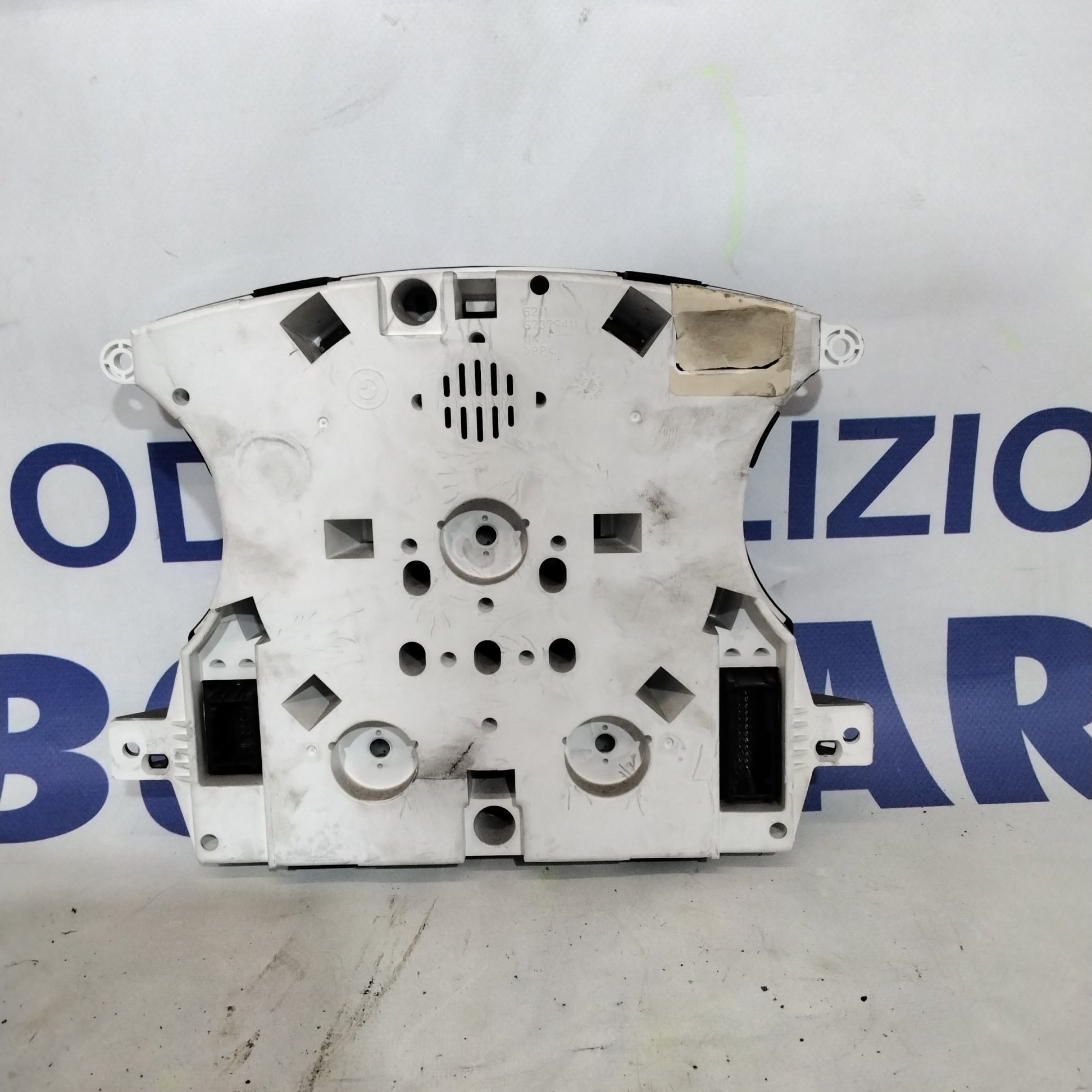 Quadro strumento /contachilometri mini cooper 1.6 benzina anno 2002 codice:67379411