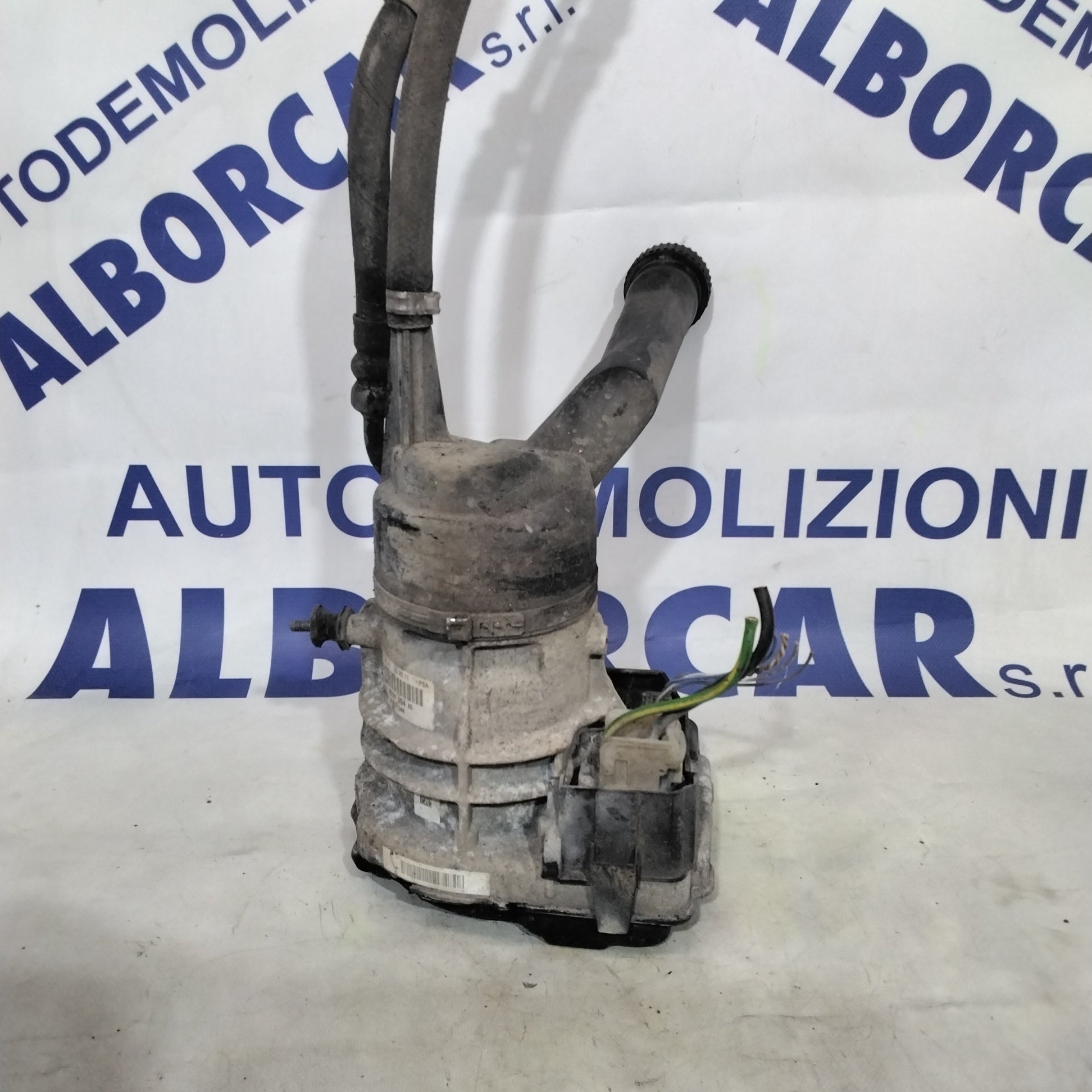 Bomba de dirección asistida Peugeot 207 1.6 HDI año 2007 código: 9670700480