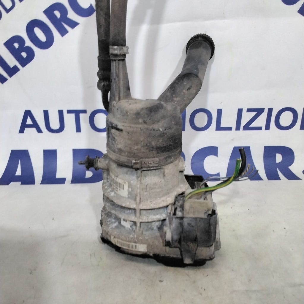 Bomba de dirección asistida Peugeot 207 1.6 HDI año 2007 código: 9670700480