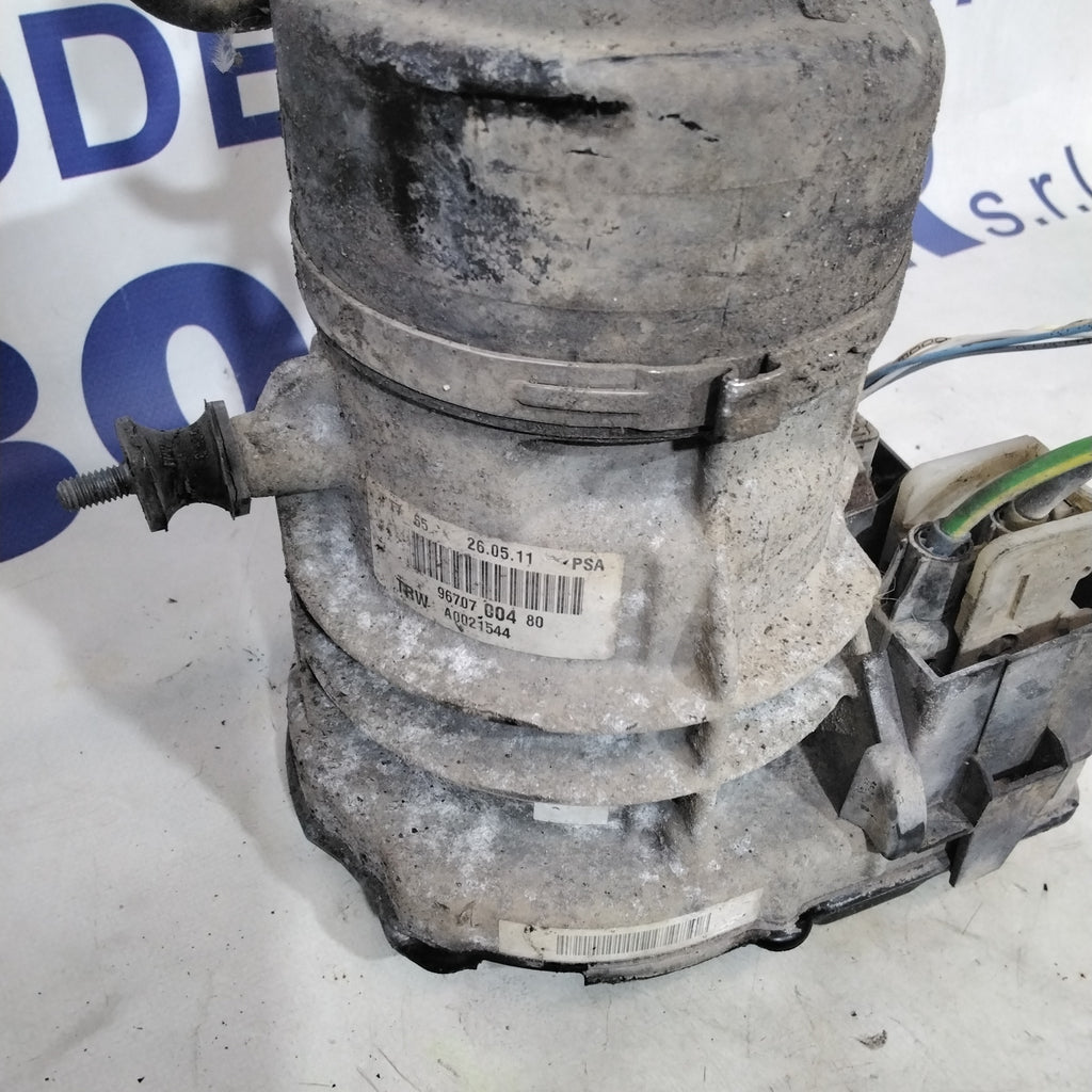 Bomba de dirección asistida Peugeot 207 1.6 HDI año 2007 código: 9670700480