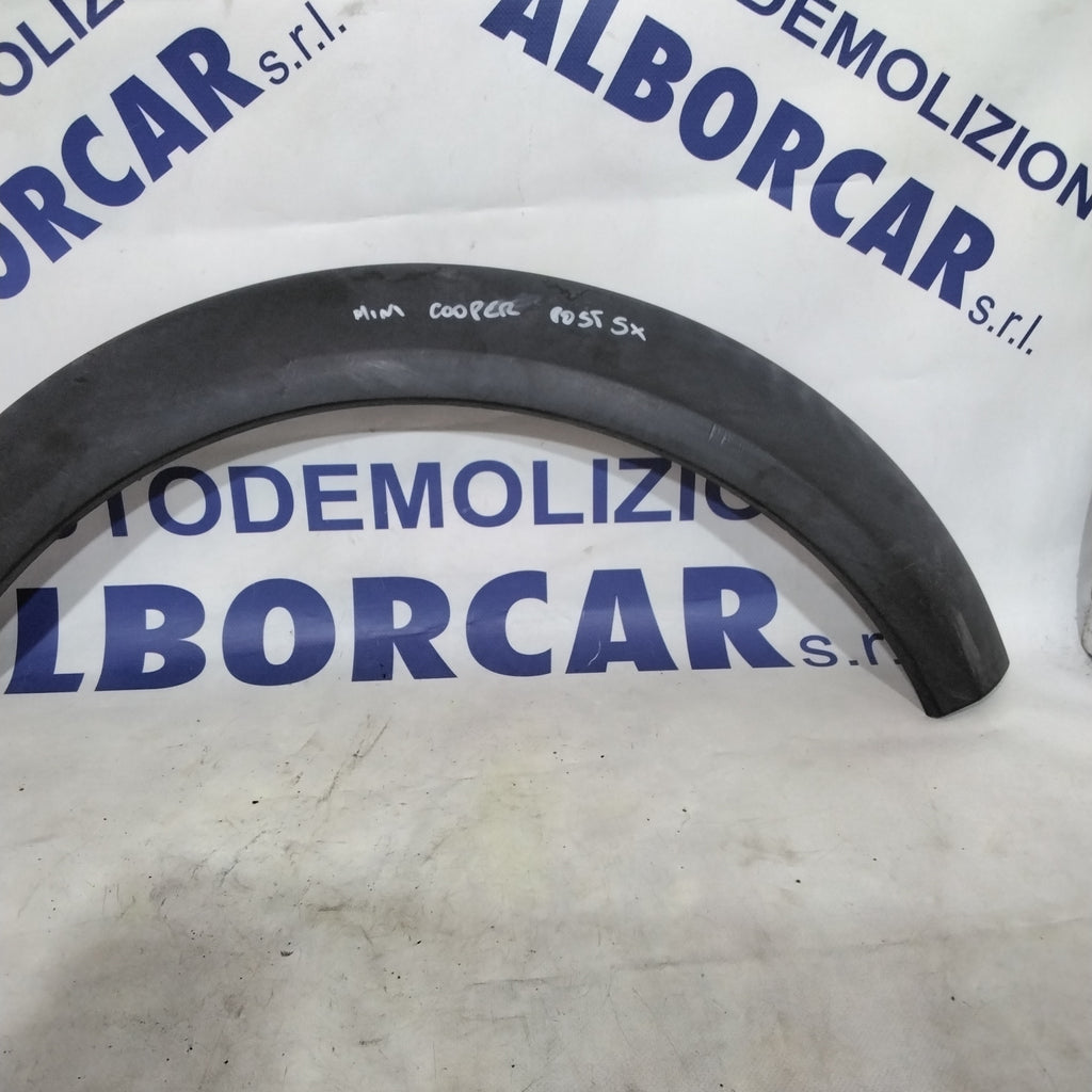 rear fender molding left mini cooper year 2002 code:1505869LH