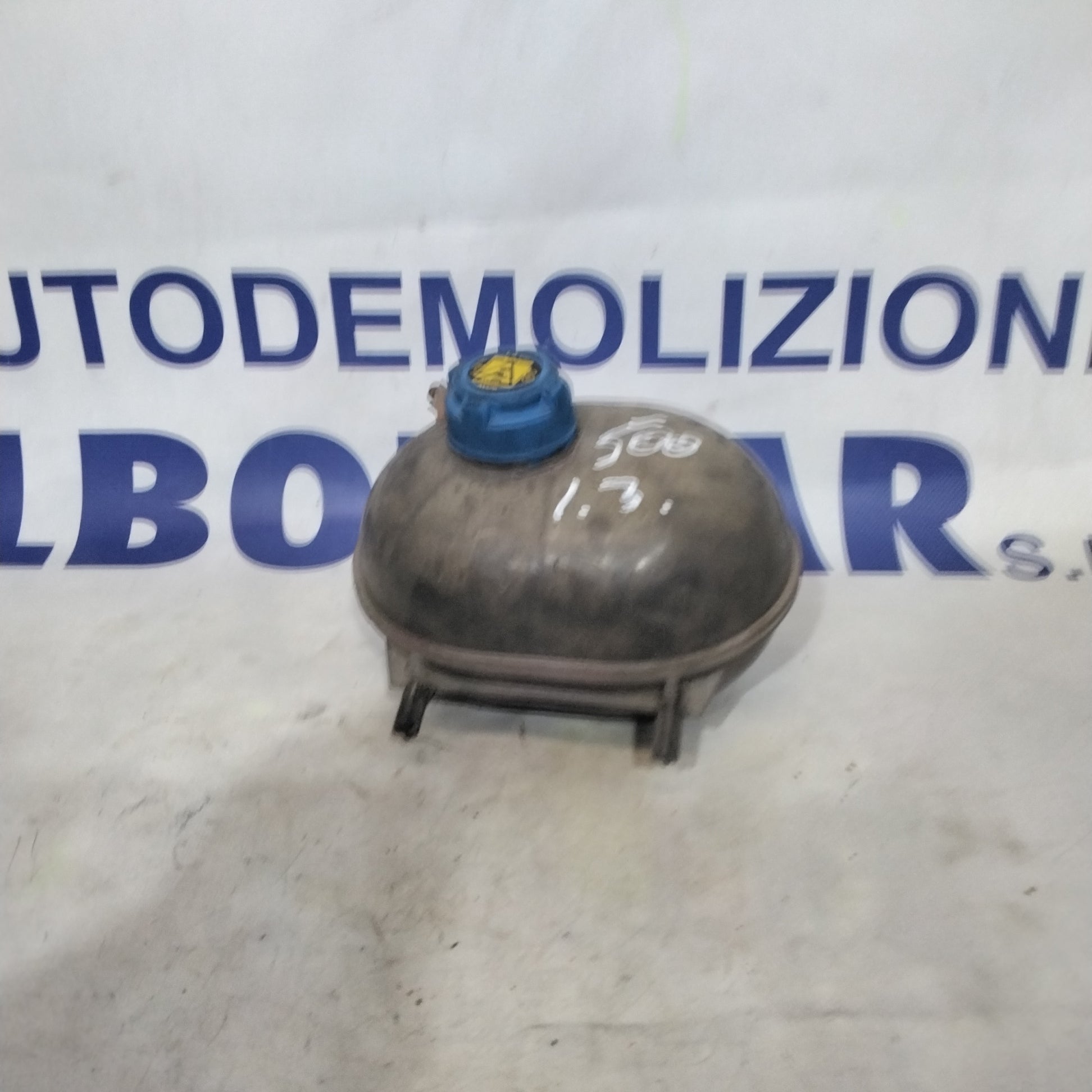Radiator coolant reservoir Fiat 500 1.3 Multijet year 2007