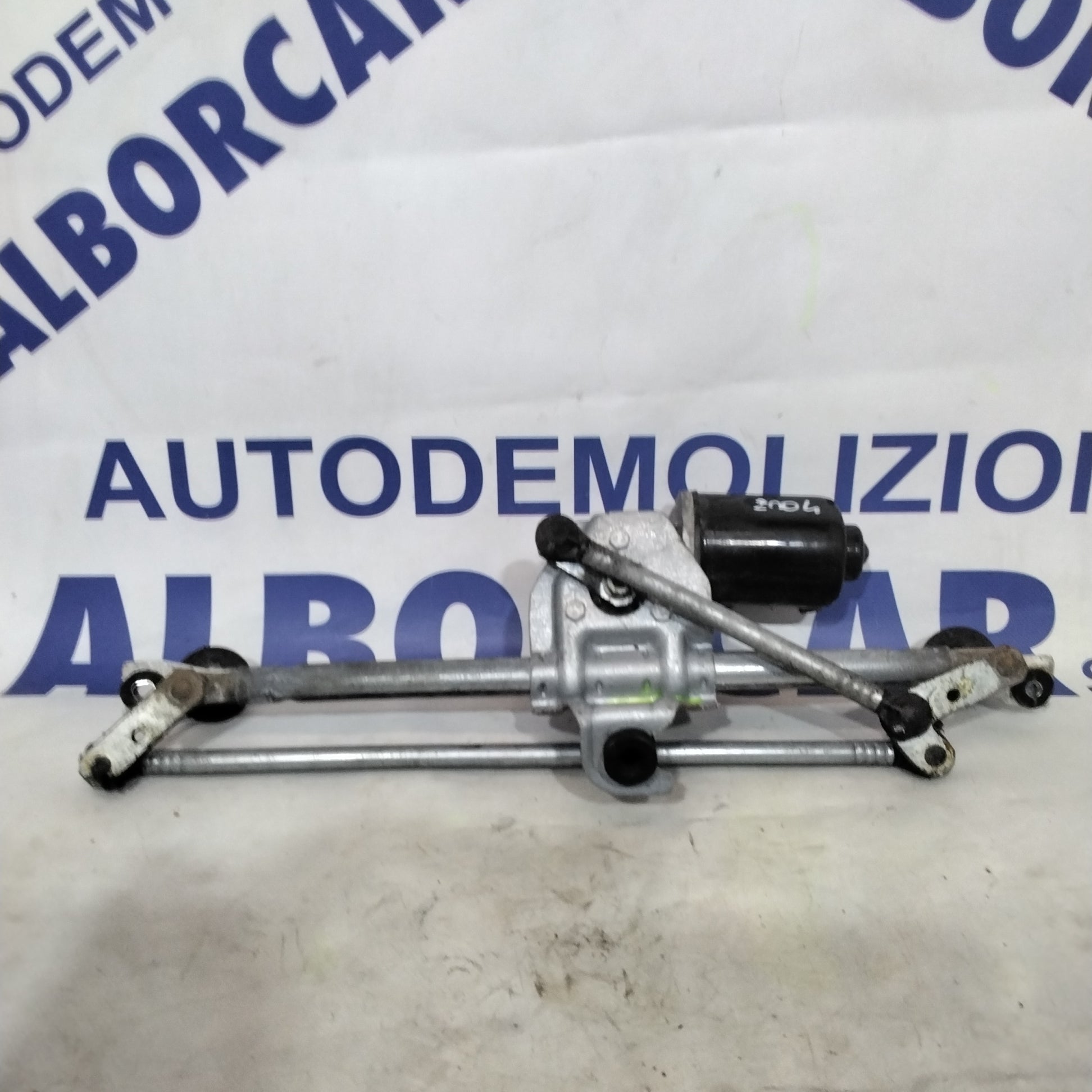 Motor limpiaparabrisas Opel Tigra año 2004 código: 23002751