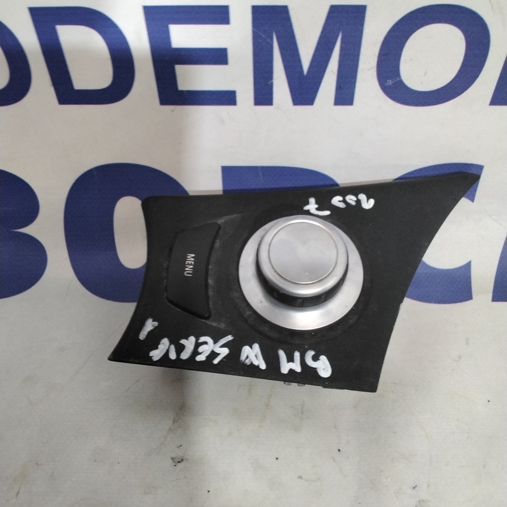 Comando multifunción idrive bmw serie 1 118 diésel año 2007 código:698786401