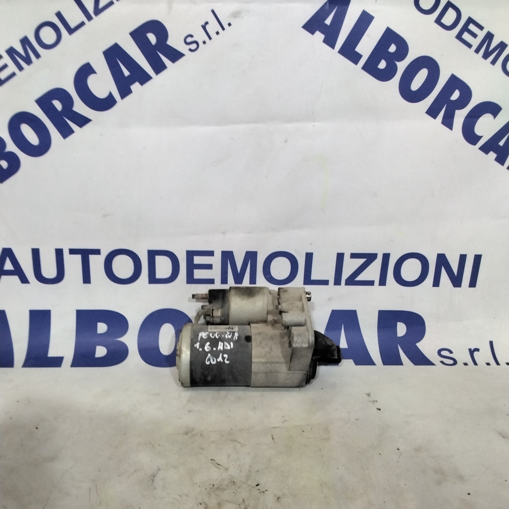 Motor de arranque Peugeot 208 1.6 HDI año 2012 código: 966352888001
