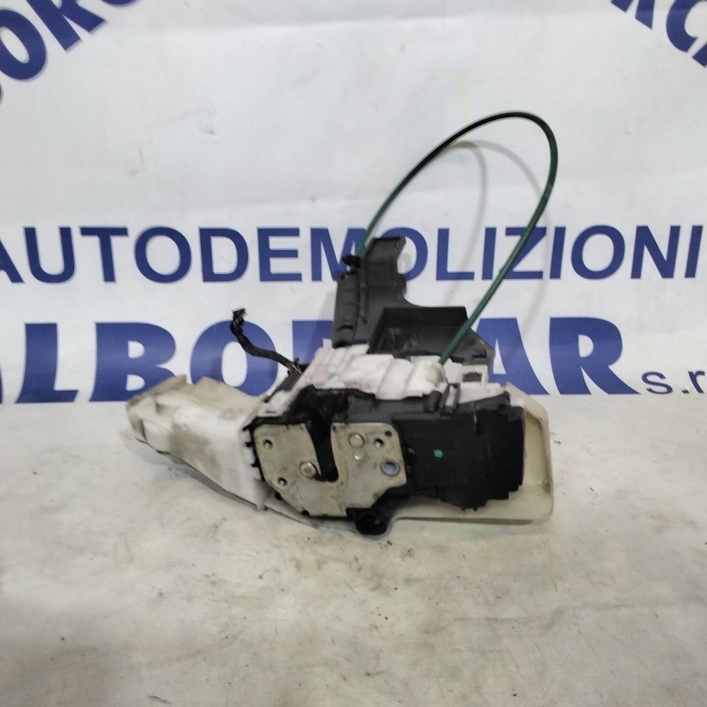Chiusura serratura porta anteriore sinistra lancia ypsilon anno 2005 codice:51739844