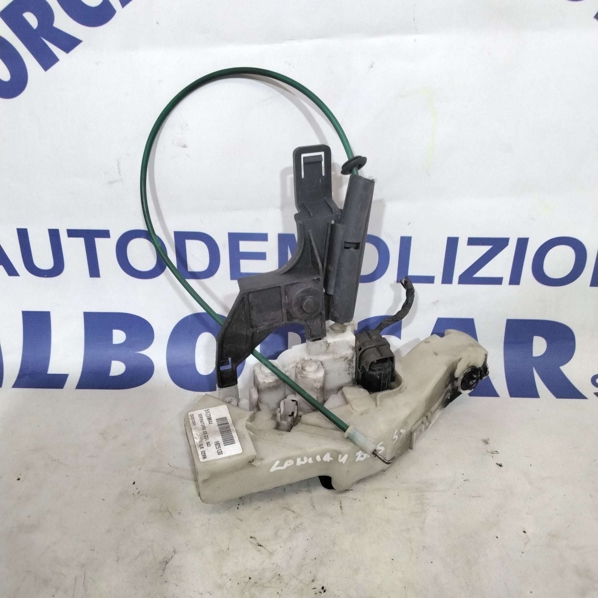 Chiusura serratura porta anteriore sinistra lancia ypsilon anno 2005 codice:51739844