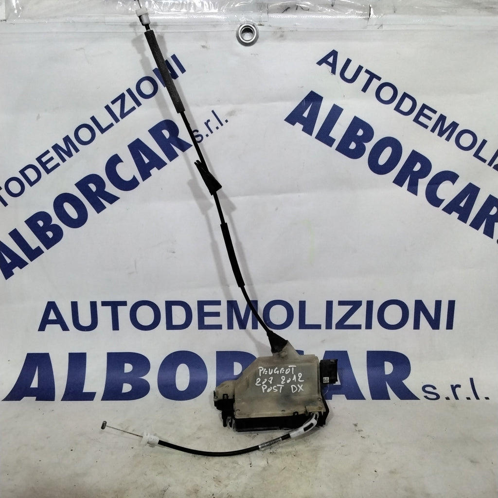 Serratura posteriore destra peugeot 208 anno 2012
