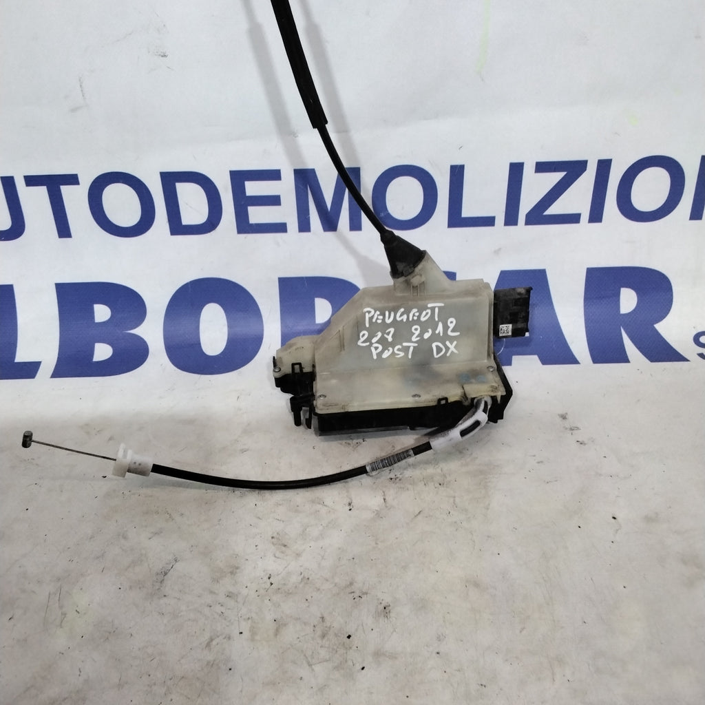 Serratura posteriore destra peugeot 208 anno 2012
