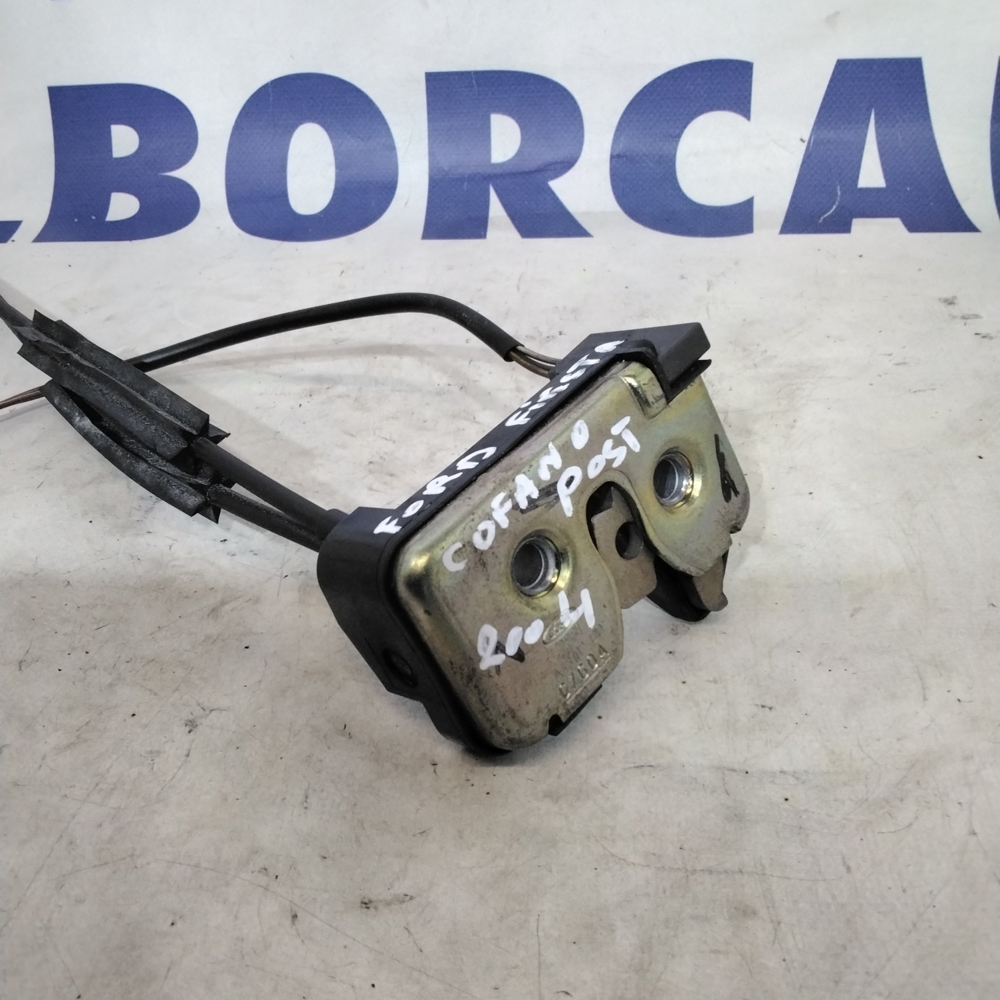 Serratura cofano posteriore ford fiesta anno 2004