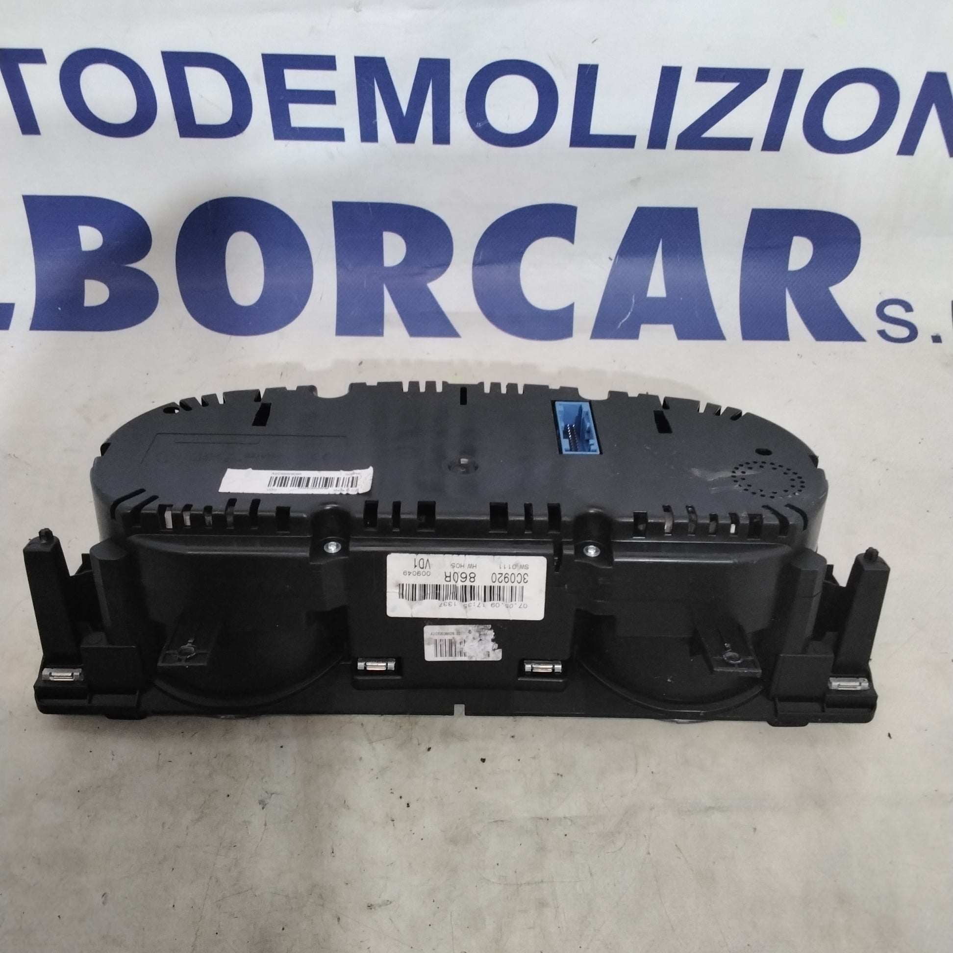 Quadro strumento /contachilometri volkswagen passat 2.0 tdi anno 2009 codice:3219792