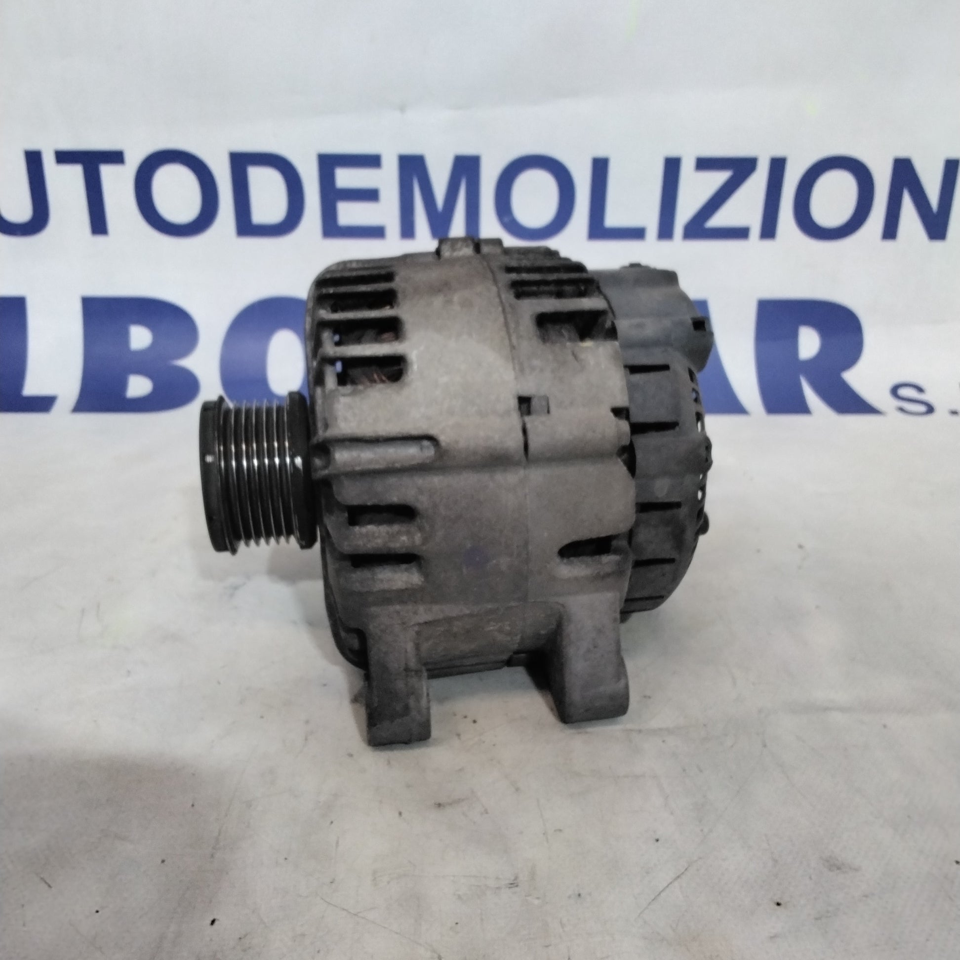 Alternatore peugeot 208 1.6 hdi anno 2012 codice:9678048880