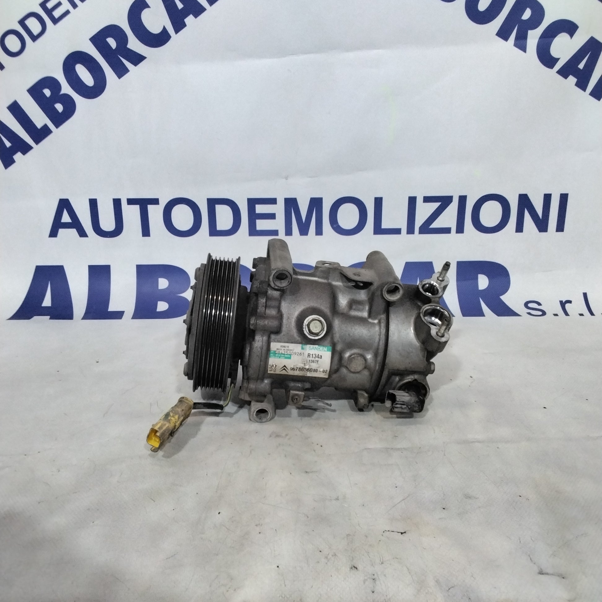 Compresor aire acondicionado Peugeot 208 1.6 HDI año 2012 código: 9678656080